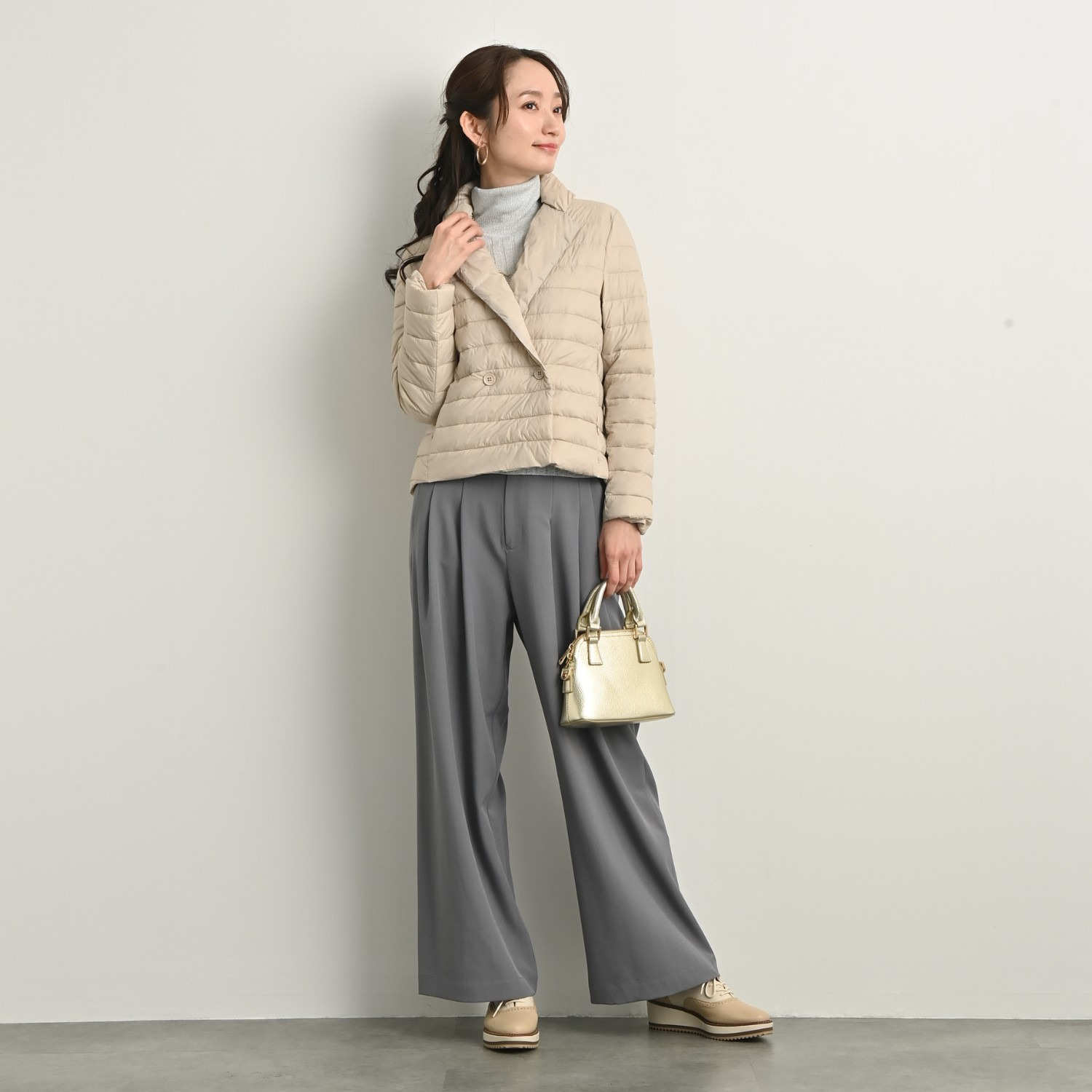 元町ゼラール 着回し抜群！ 高密度ナイロン 軽量ダウンジャケット