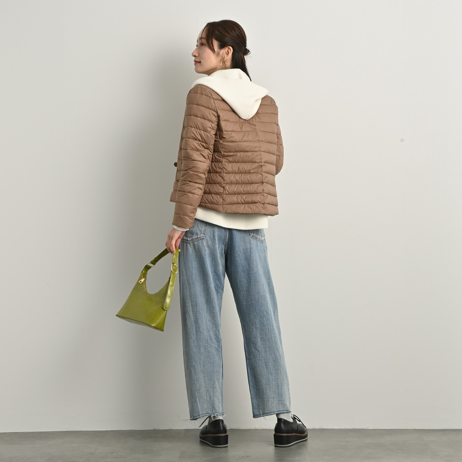 元町ゼラール 着回し抜群！ 高密度ナイロン 軽量ダウンジャケット