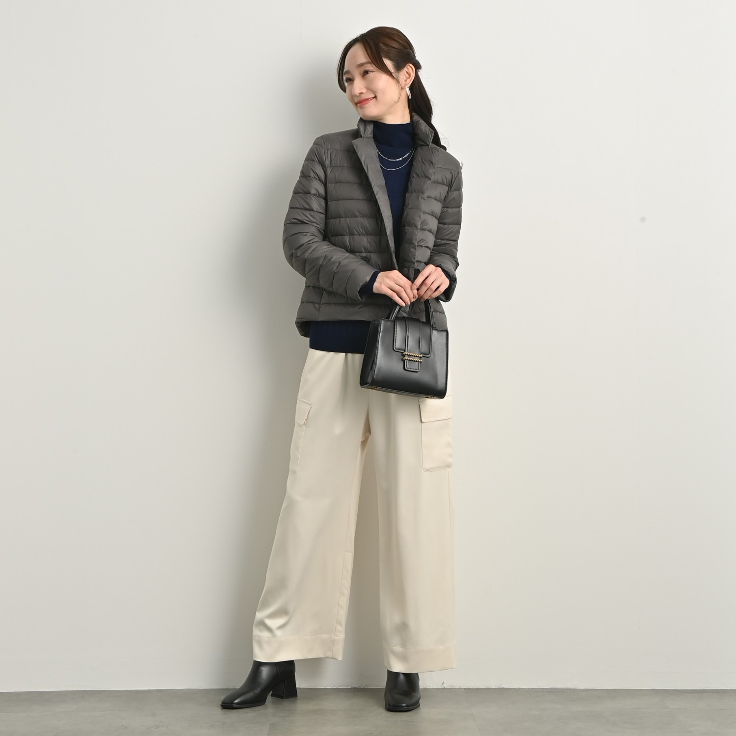 元町ゼラール 着回し抜群！ 高密度ナイロン 軽量ダウンジャケット