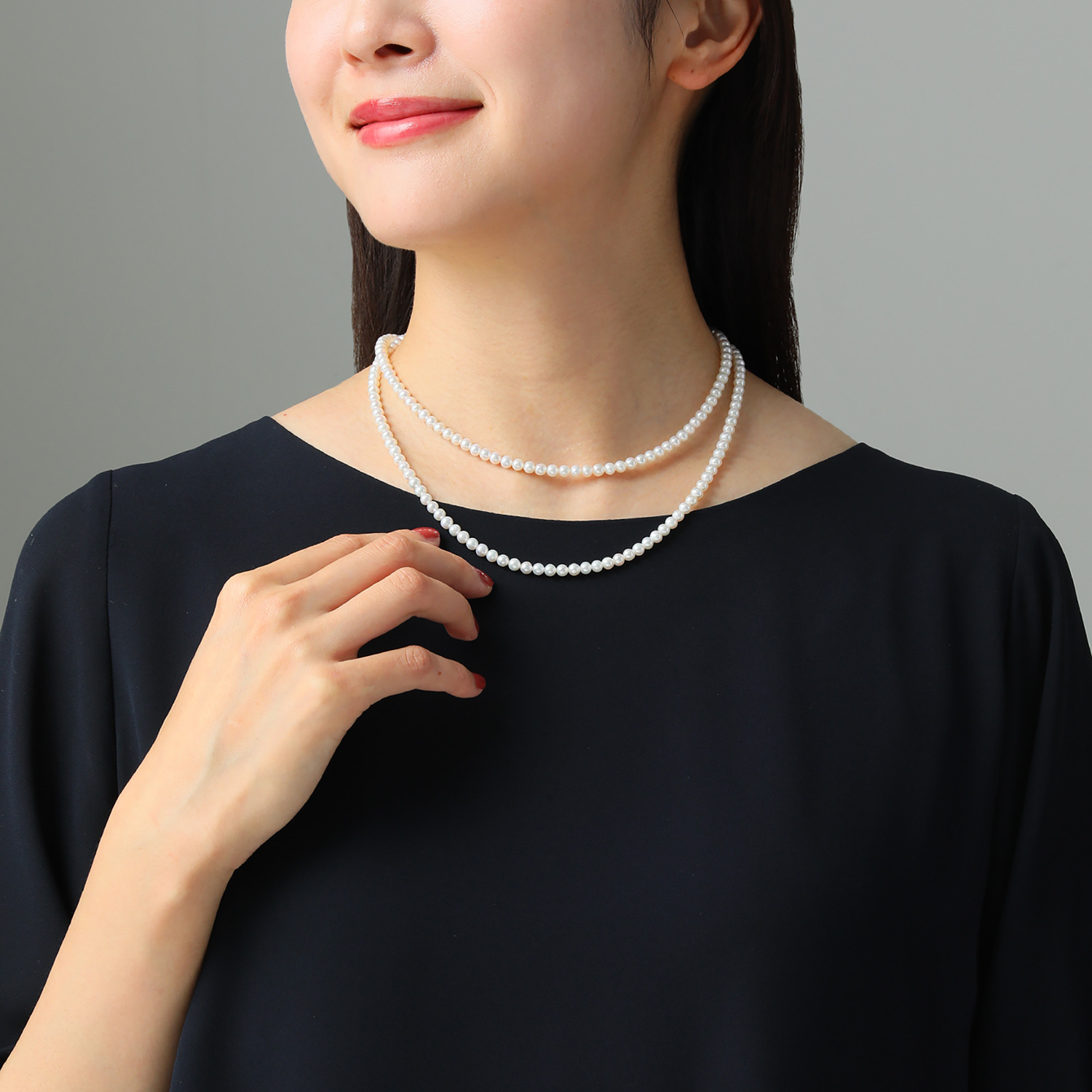 ペレフェリーク ベビー淡水パール ロングネックレス