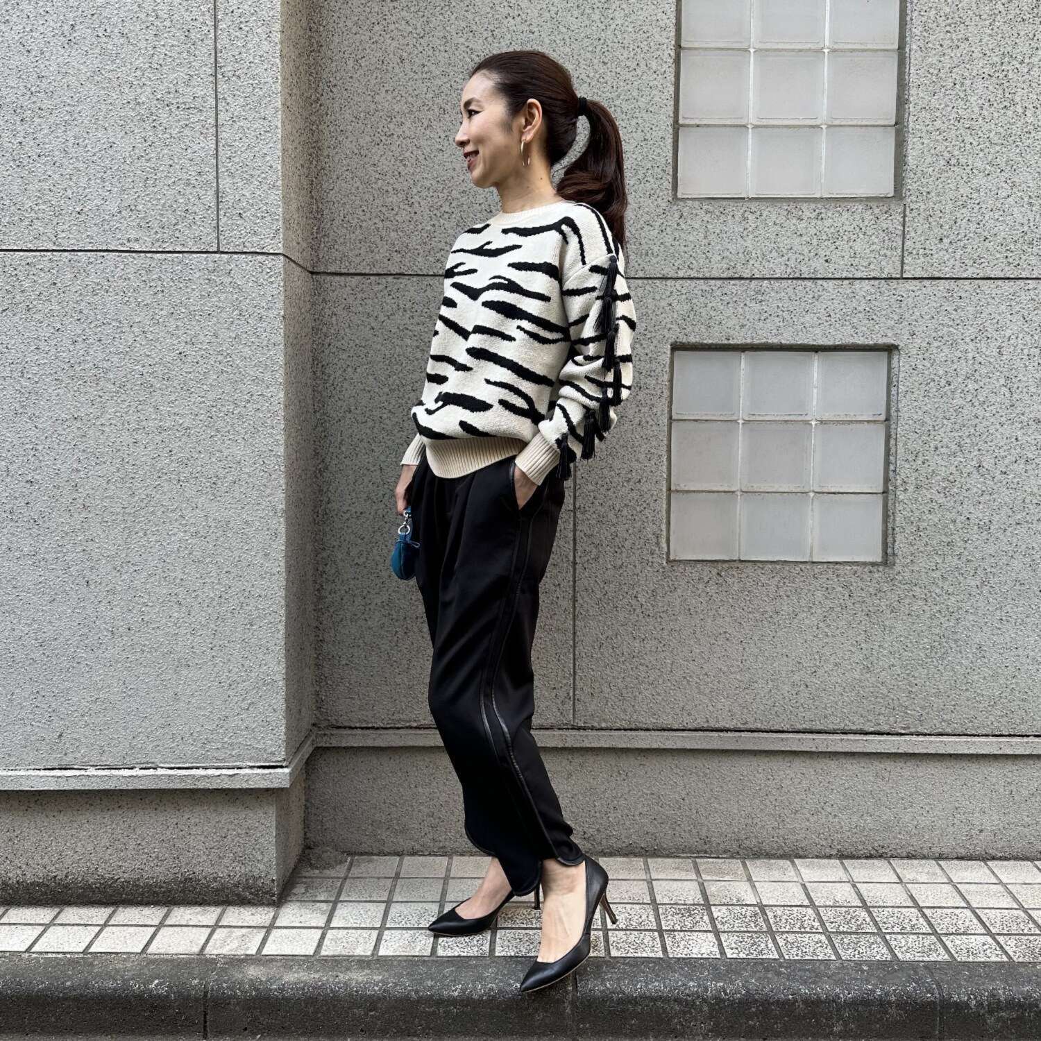 タマミ　ワタナベ フサフサ　ゼブラ ニットプルオーバー