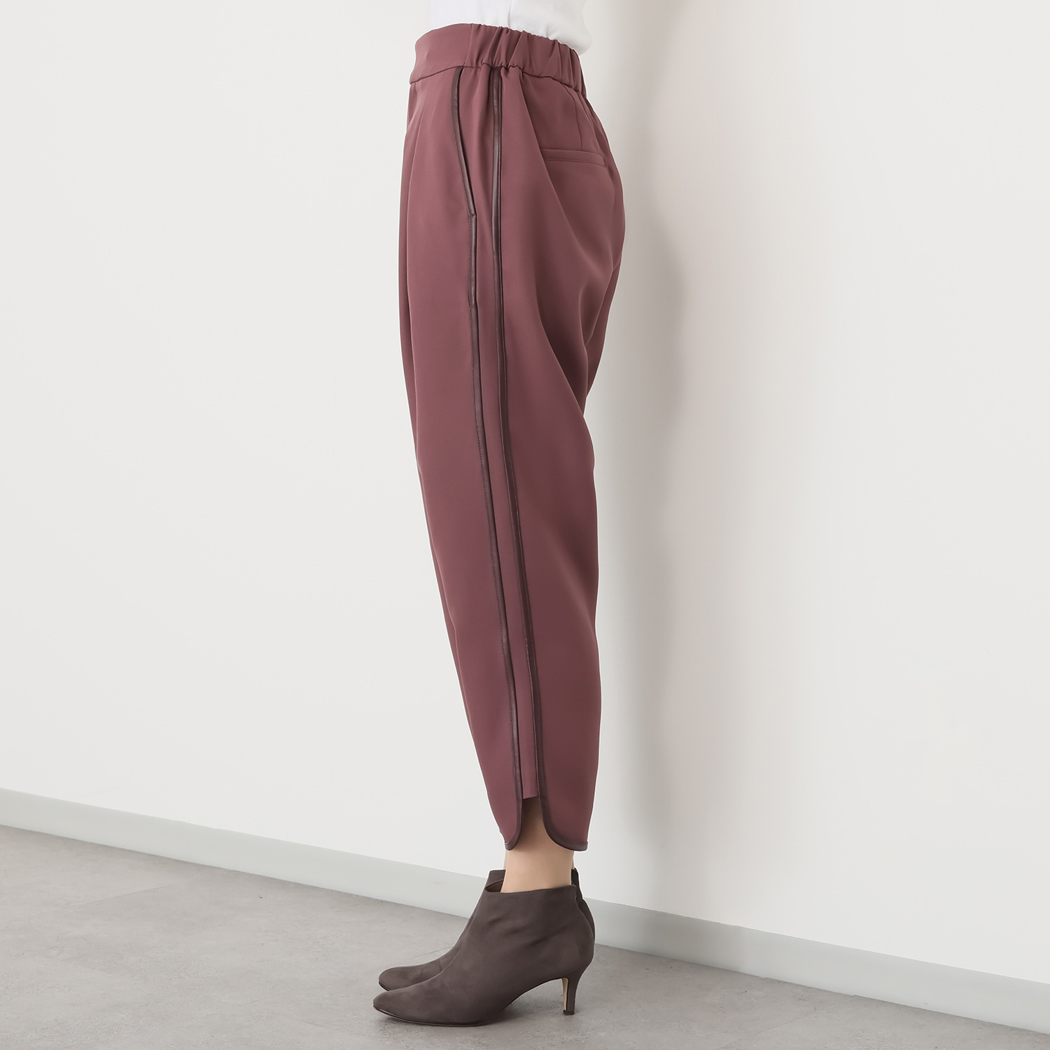 タマミ　ワタナベ シティジョッパーズパンツ