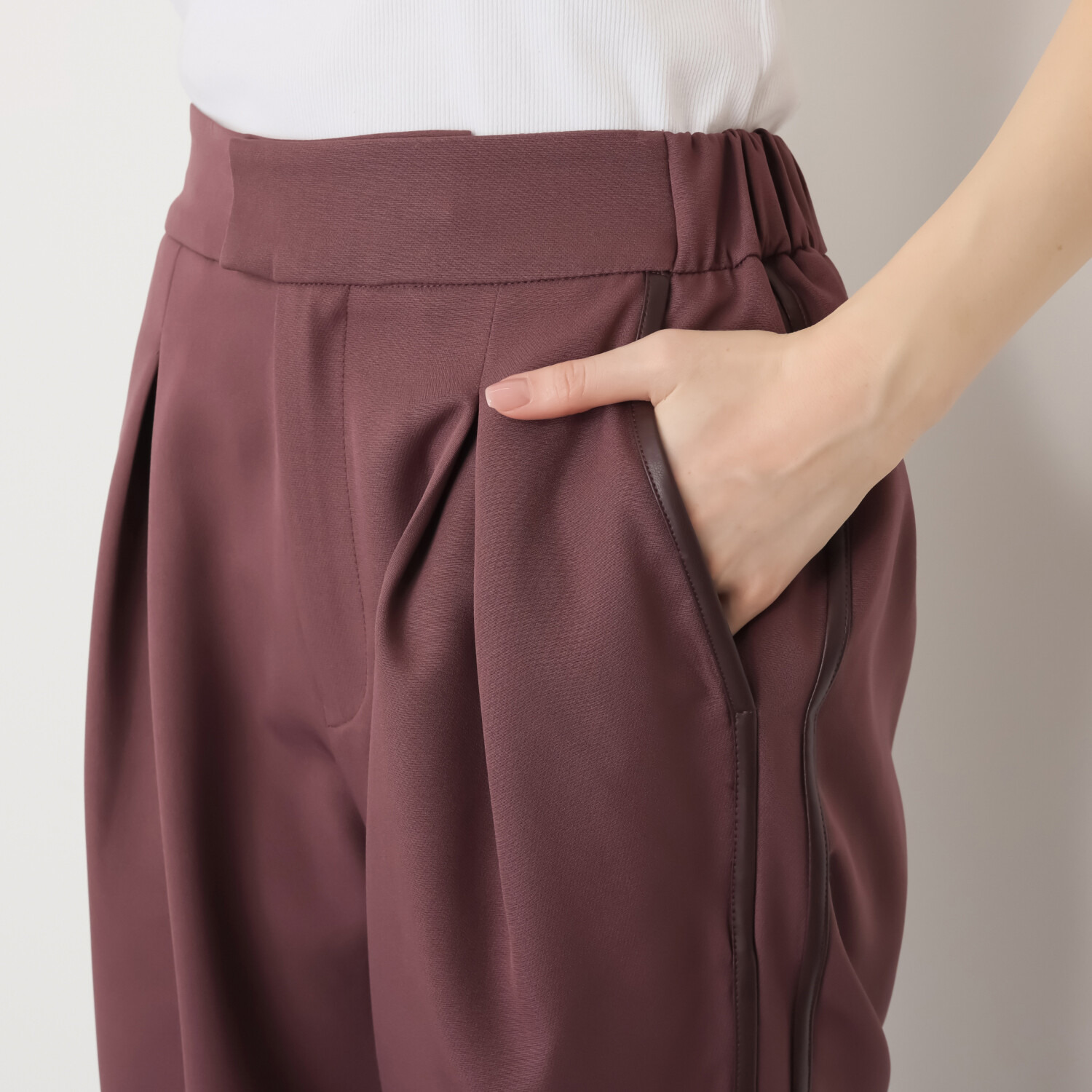 タマミ　ワタナベ シティジョッパーズパンツ