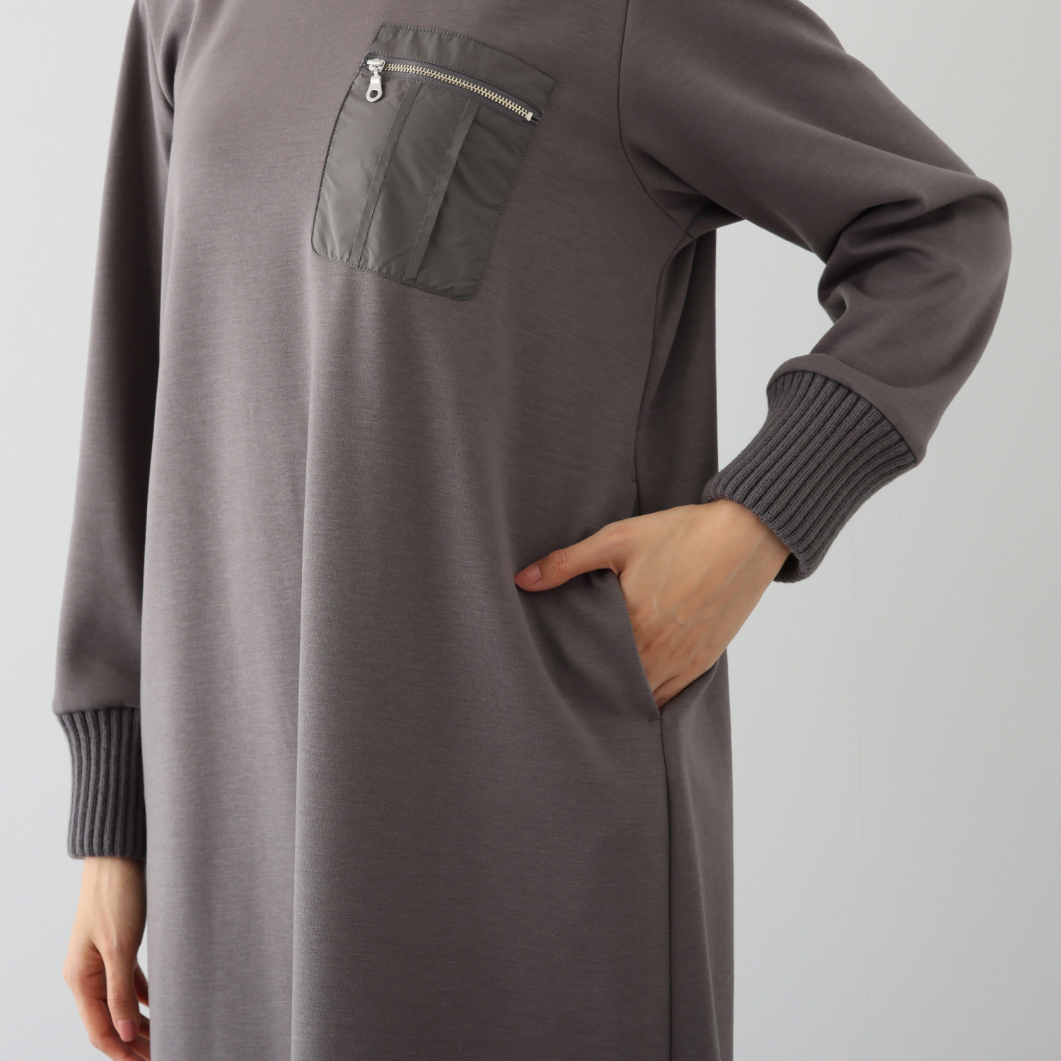 エムズ　スタイル 裏起毛ソフトジャージー 編立リブアクセント ミリタリーポケット付 ボクシーワンピース