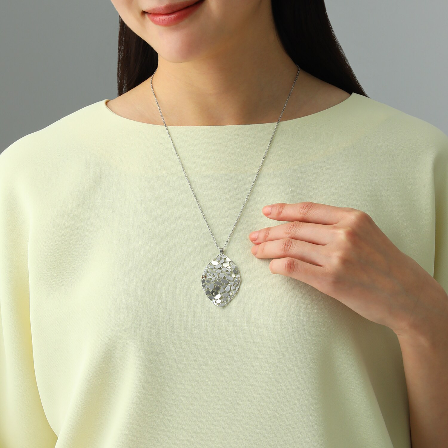 ステロ ステンレス ウェービーリーフデザイン ペンダント