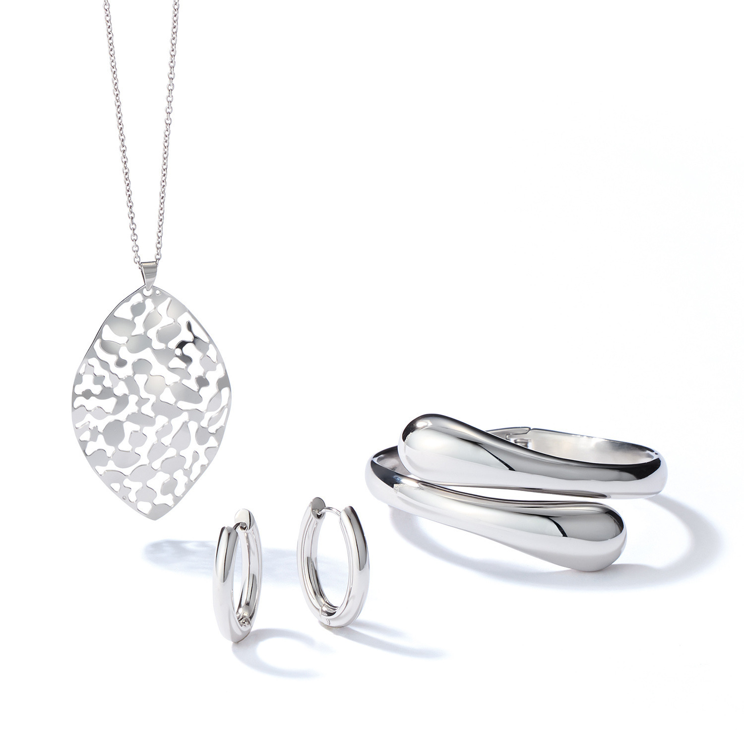 ステロ ステンレス エンブレイスデザイン バングル