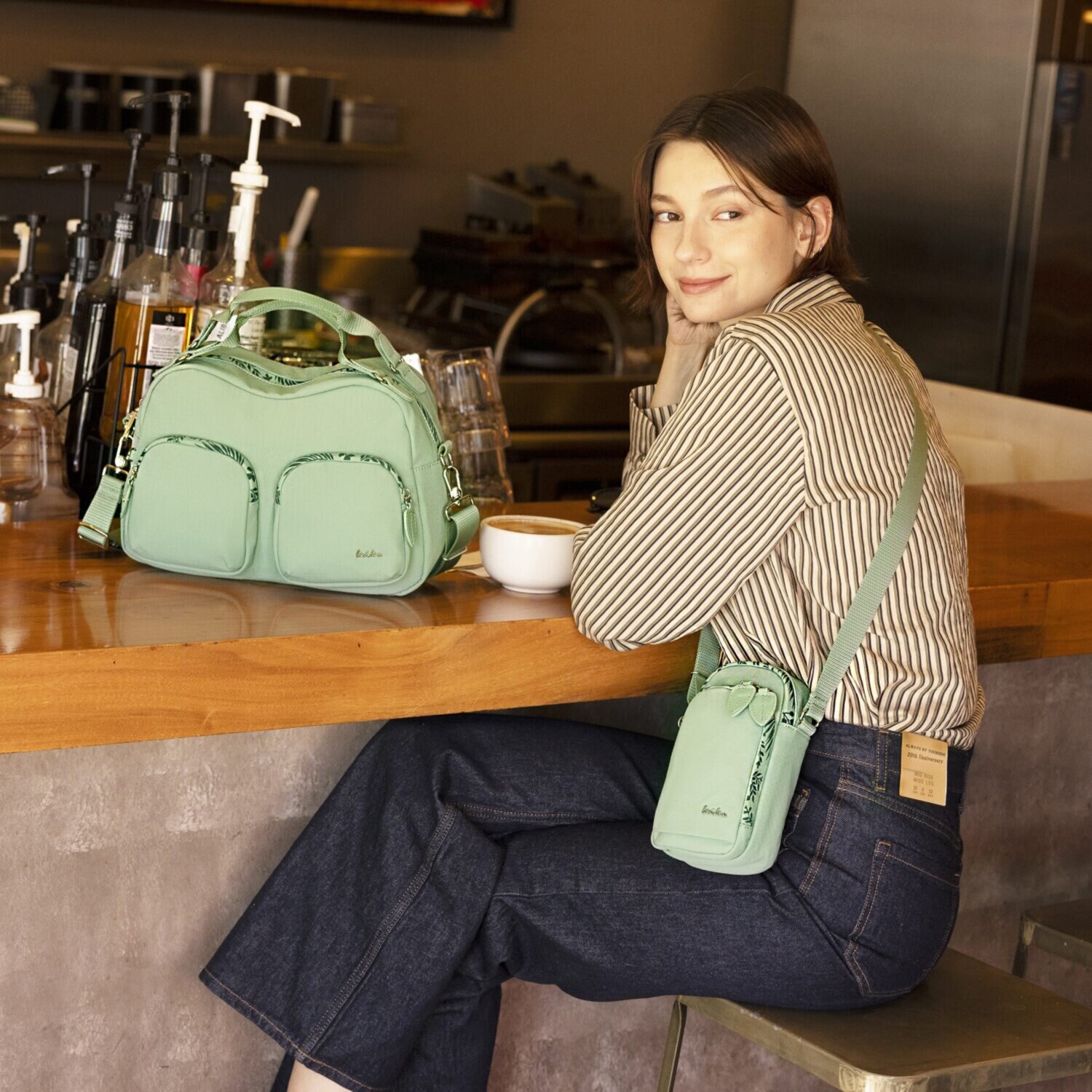 ビサイユ ２０周年アニバーサリー はっ水 “ボタニカーラ” プレミアム２ウェイバッグ