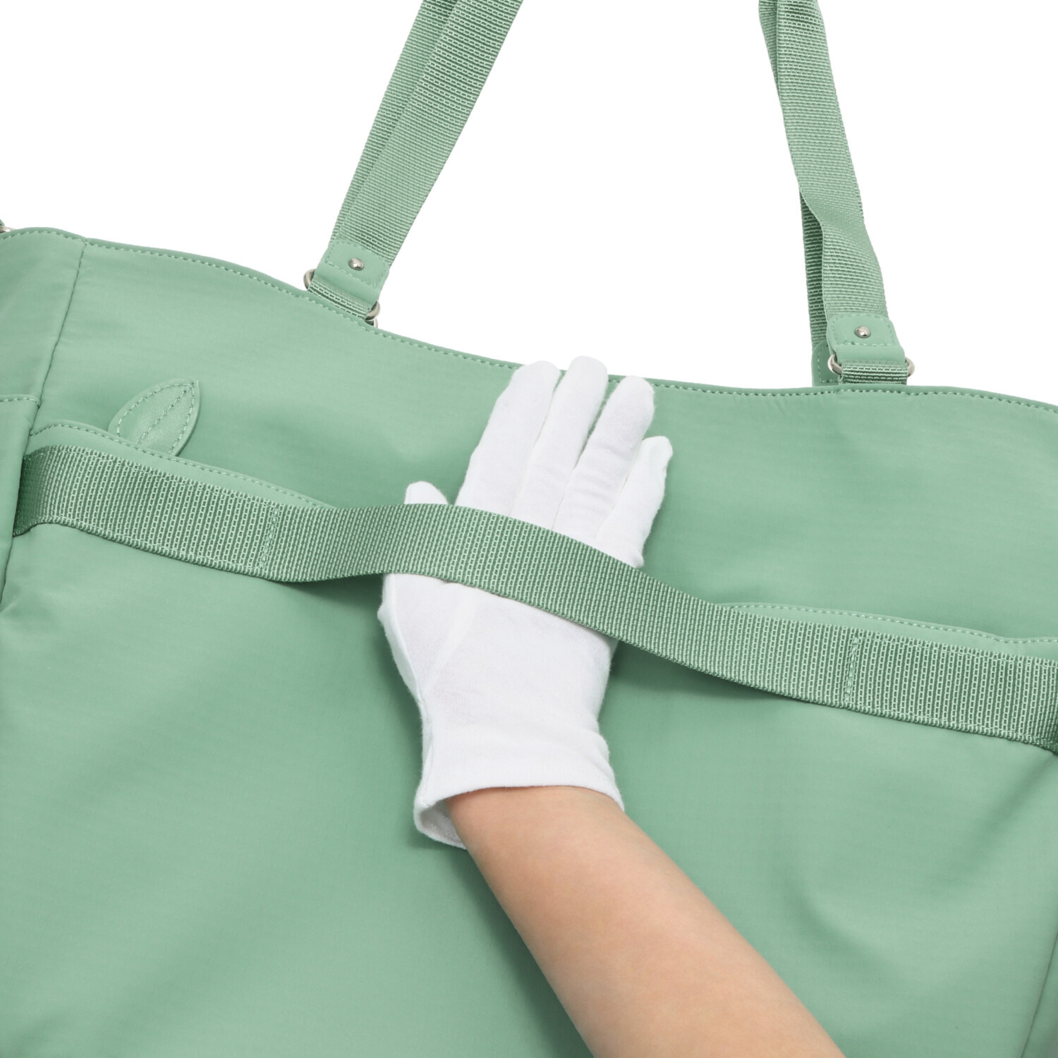 ビサイユ ２０周年アニバーサリー はっ水 “ボタニカーラ” きれいめ大容量Ｂ４ ３ウェイトートバッグ