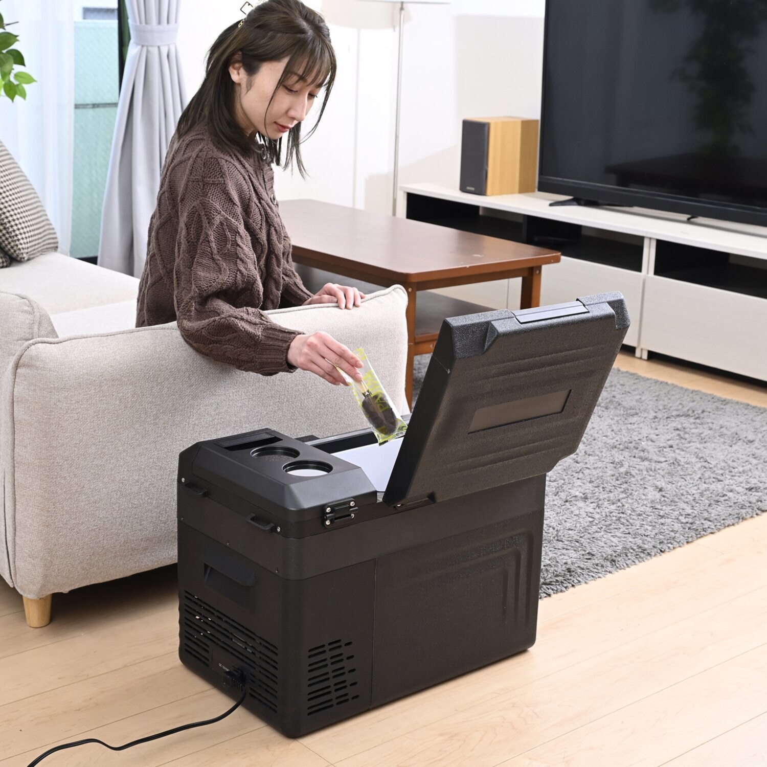 ＹＡＭＡＺＥＮ 車内でも室内でも使える！ ポータブル冷凍冷蔵庫 大容量２５リットル ＹＦＲ−ＡＣ２５１ ＜リサイクル回収有り＞
