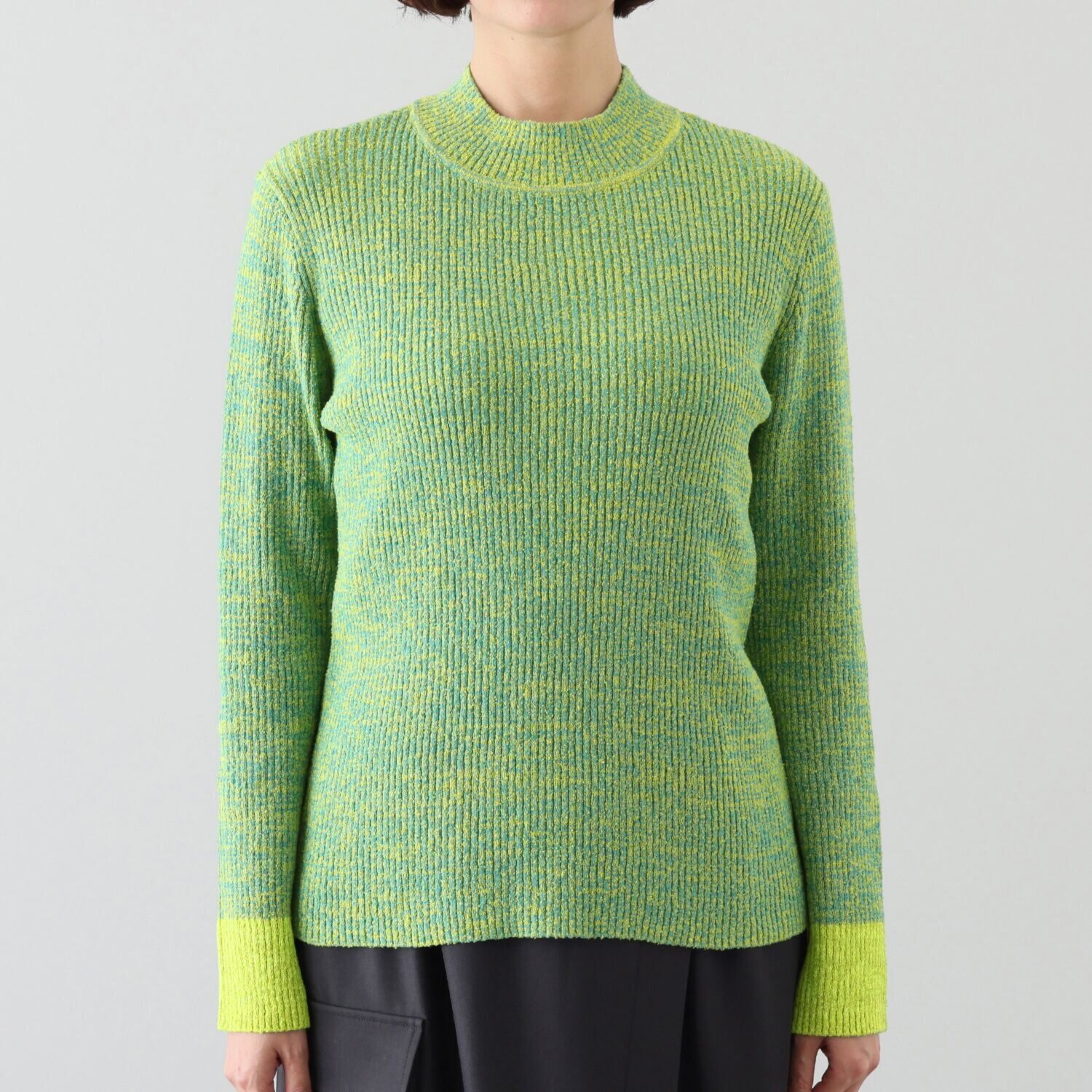 マチュート 配色で魅せるセンス 大人の洒落感 ニットプルオーバー