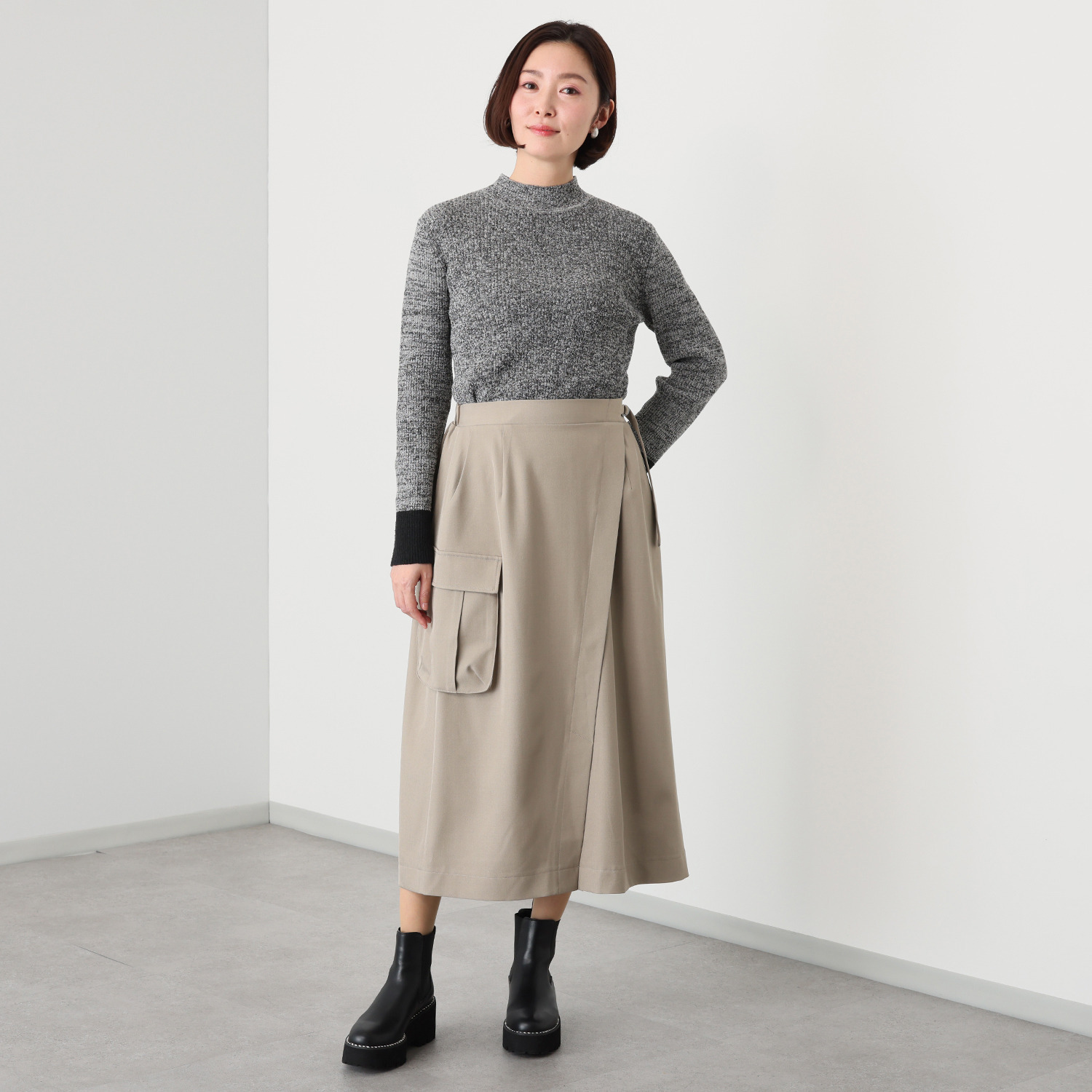 マチュート ポケットが主役 こなれラップ風スカート