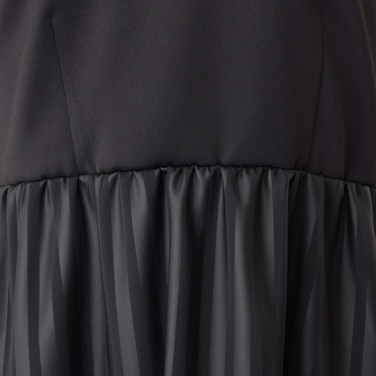 マチュート ひとクセ効いた 欲張り ジャンパースカート