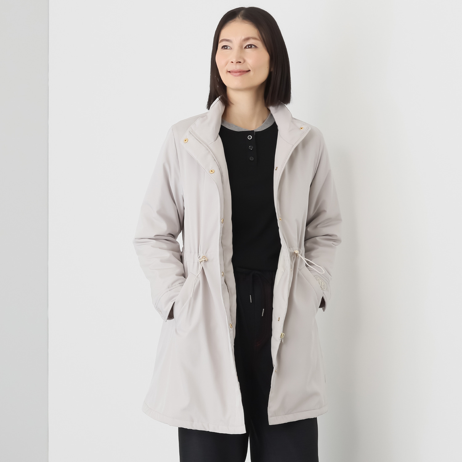 イクシーズ 裏地バイカラー 大人映え 華やぎコート