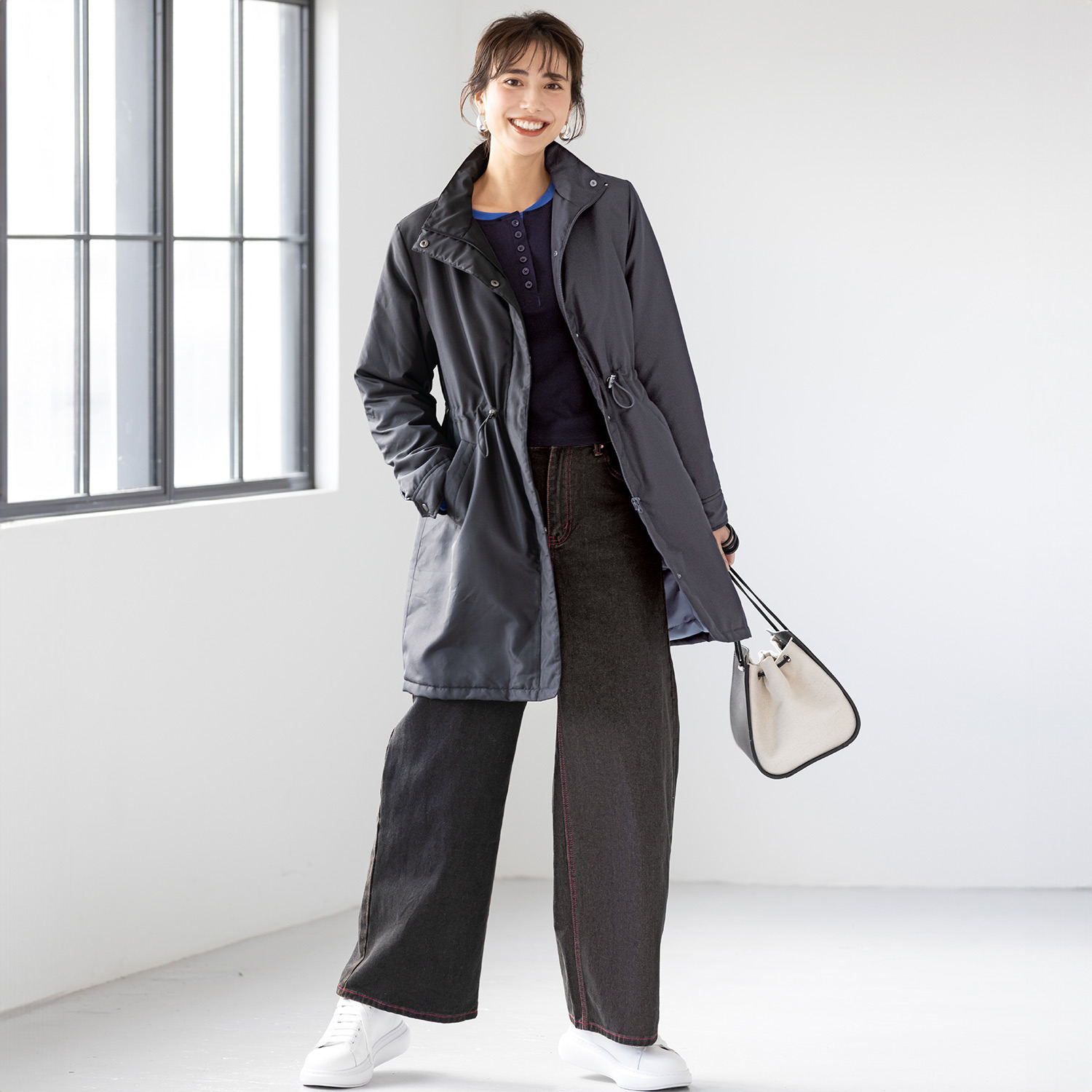 イクシーズ 裏地バイカラー 大人映え 華やぎコート