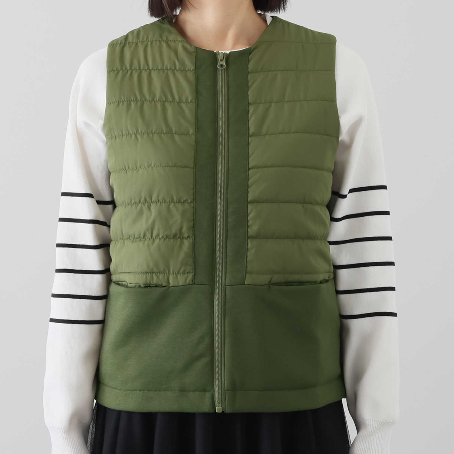 イクシーズ 異素材ミックス ドッキングベスト