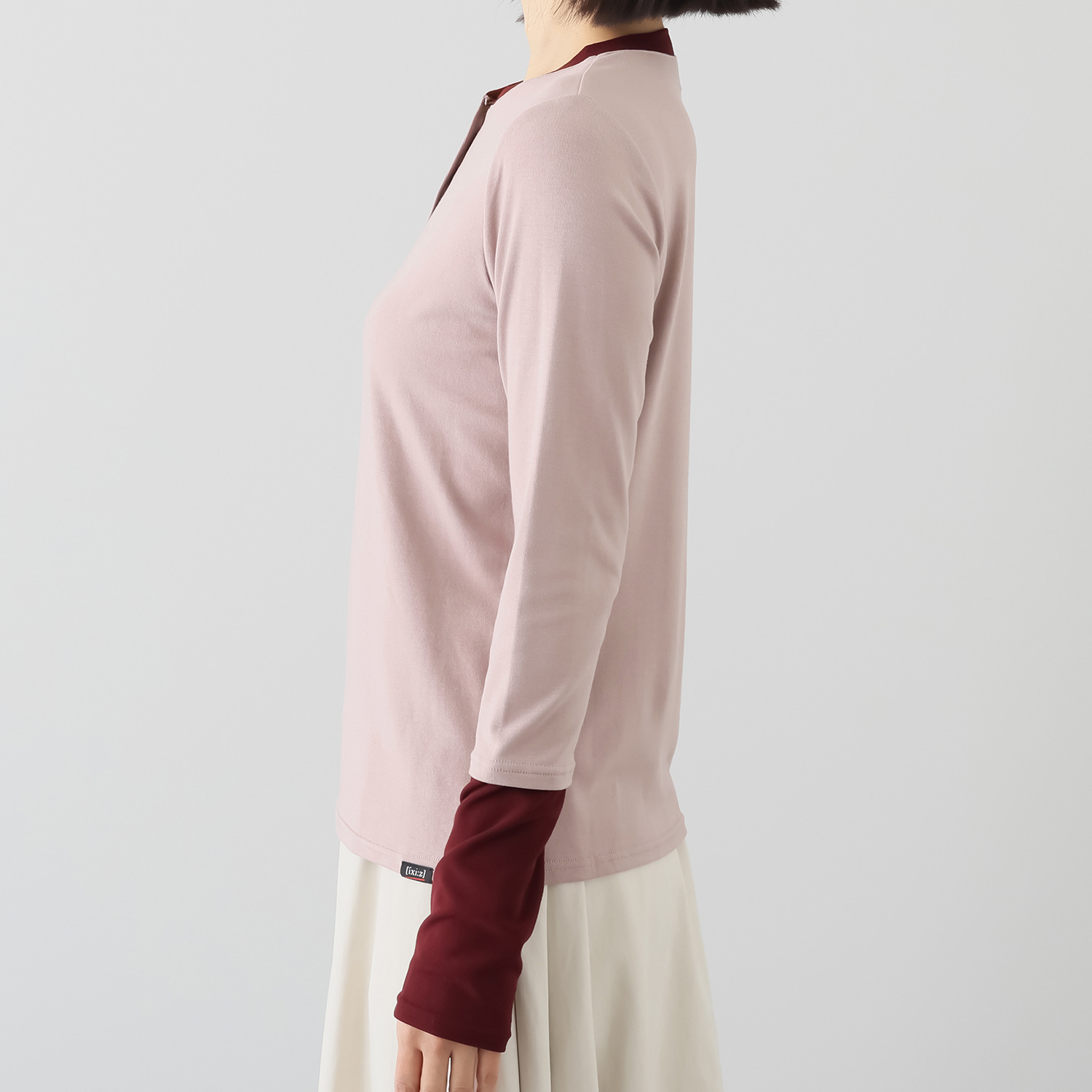 イクシーズ アクセントカラー プルオーバー