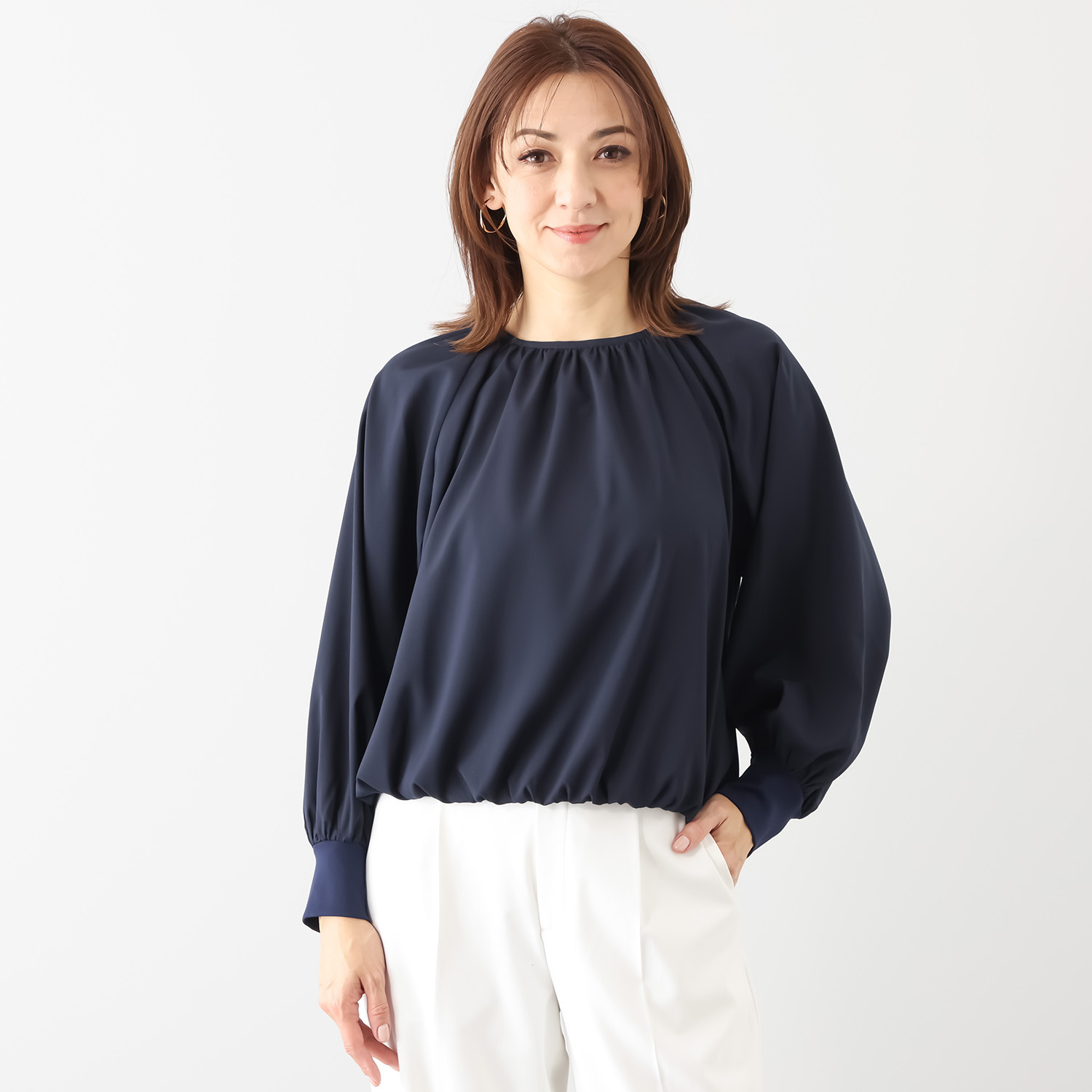 メリオン 贅沢なギャザーが リラックス＆エレガント ふわっと軽やかな プルオーバーブラウス