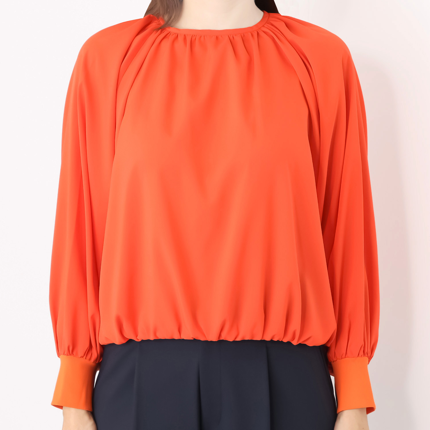 メリオン 贅沢なギャザーが リラックス＆エレガント ふわっと軽やかな プルオーバーブラウス