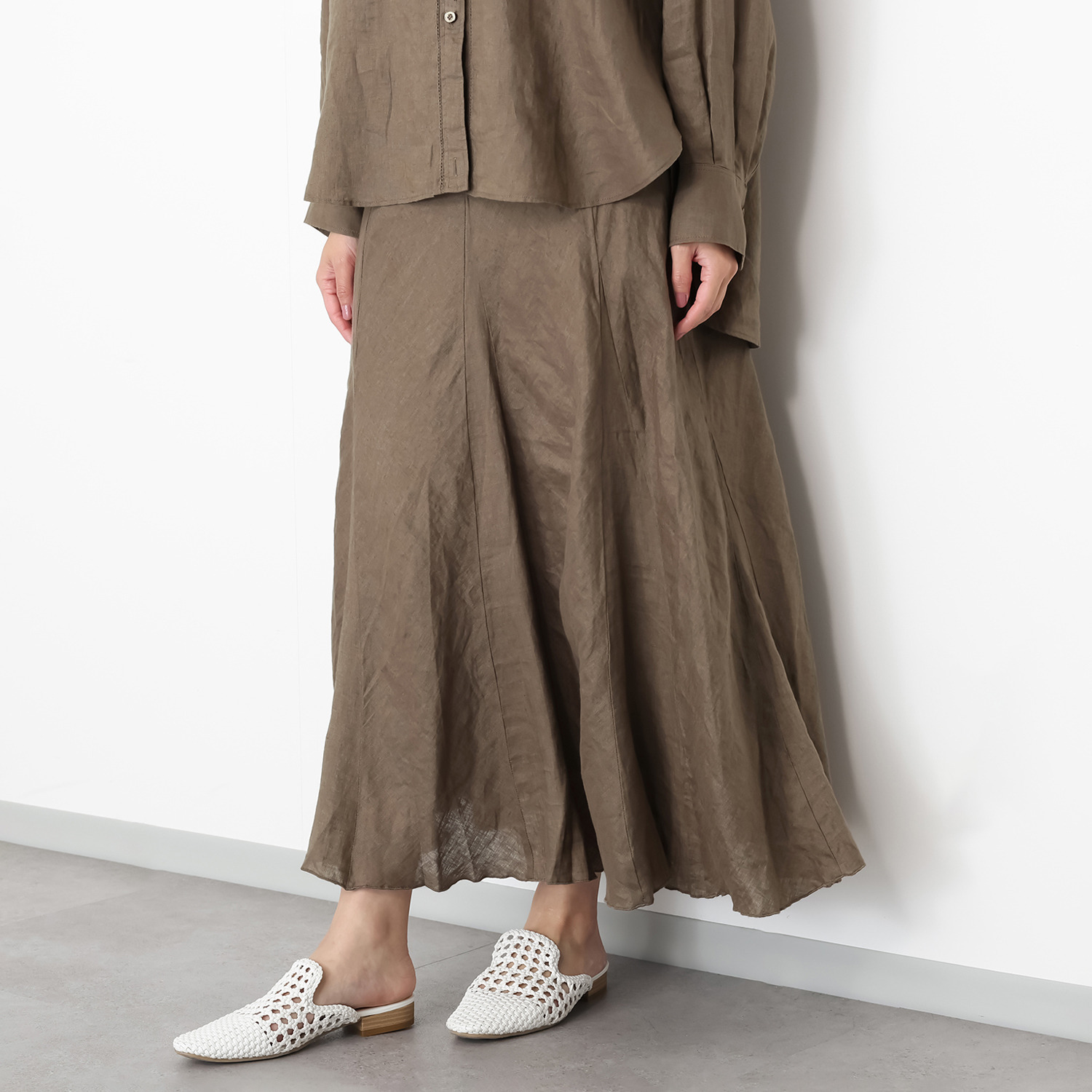 ウタオ フレンチリネン１００％ 立体的ライン マーメイドスカート