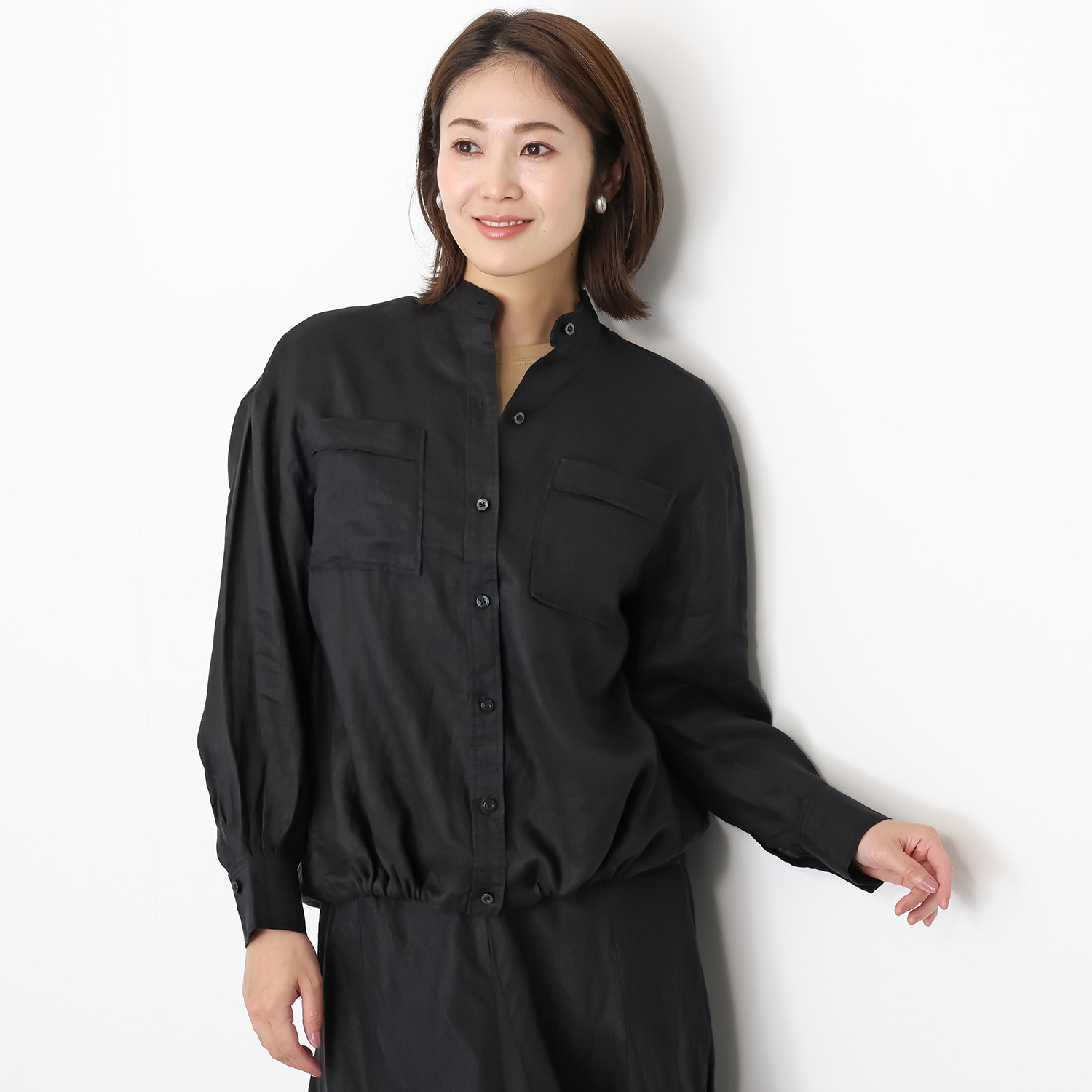 ウタオ フレンチリネン１００％ ドローストリング ショートブルゾン