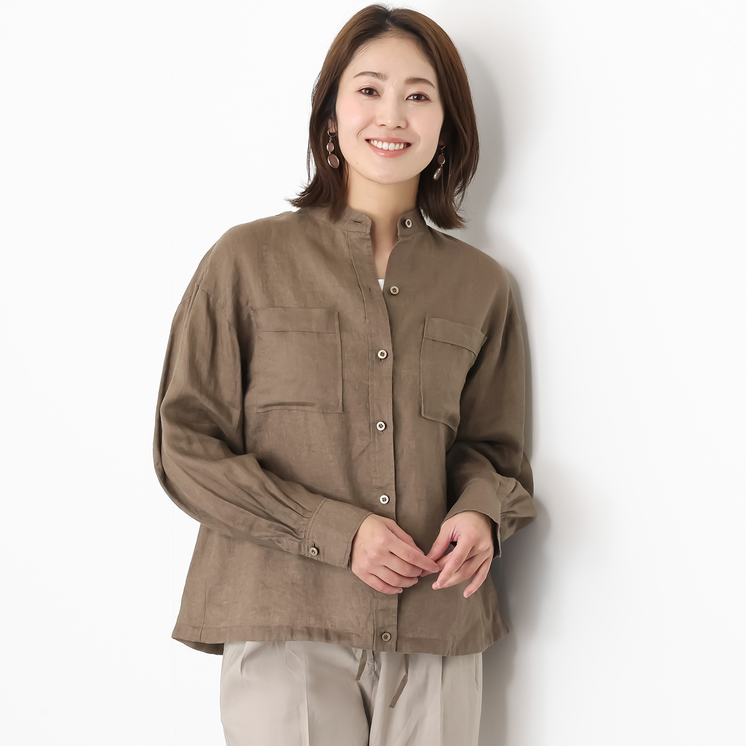 ウタオ フレンチリネン１００％ ドローストリング ショートブルゾン