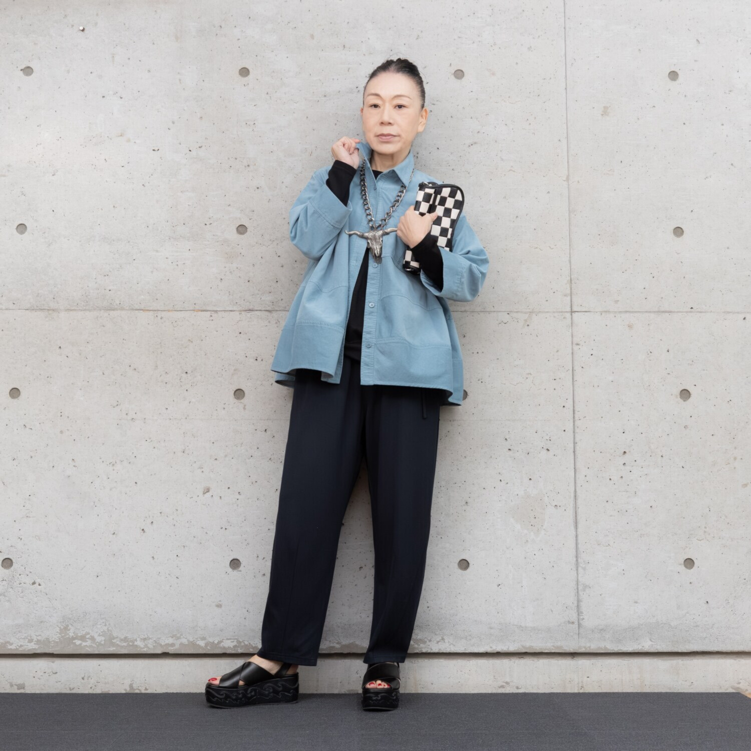 ヒロコ　デシネール 細畝シャツコール 洗い加工で柔らか仕上げ ふんわりバレルシルエット シャツジャケット