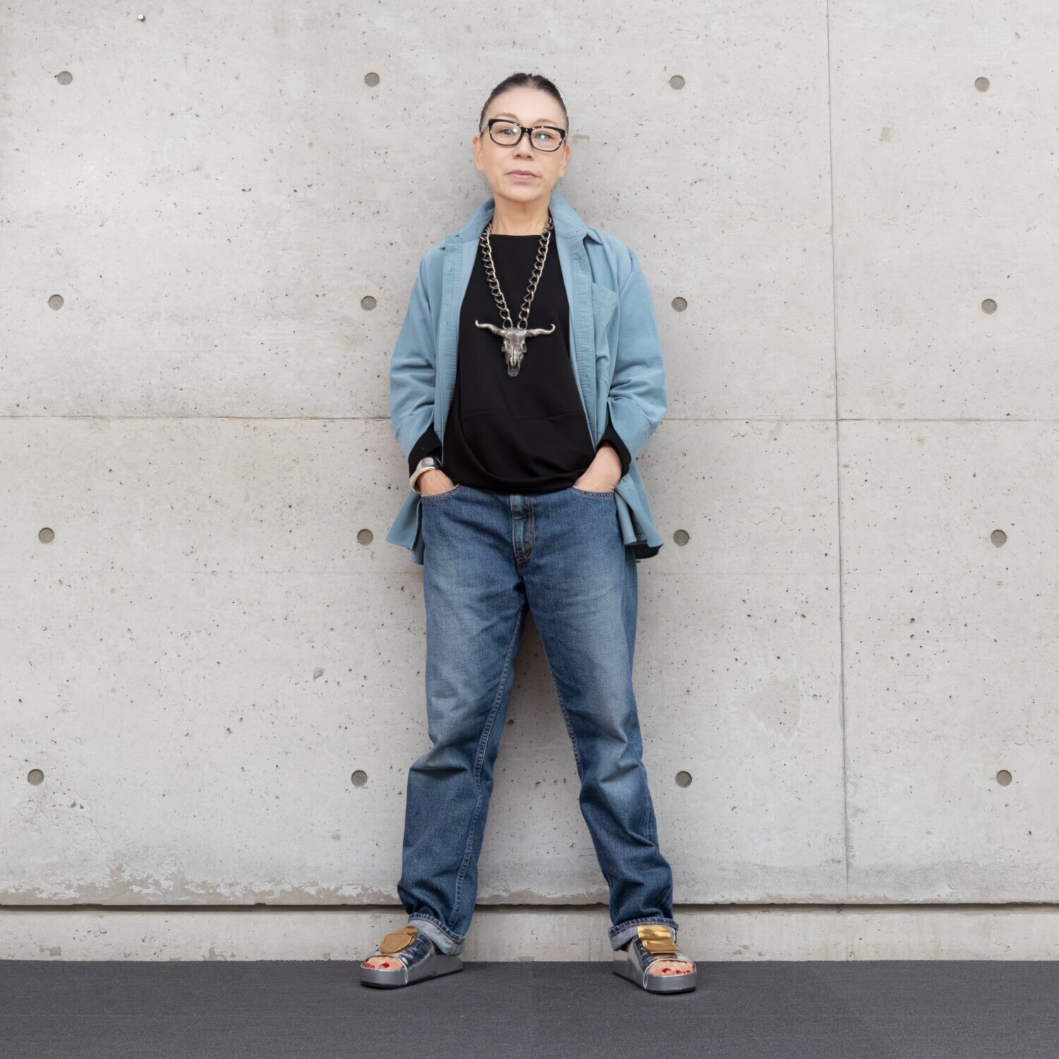 ヒロコ　デシネール 細畝シャツコール 洗い加工で柔らか仕上げ ふんわりバレルシルエット シャツジャケット