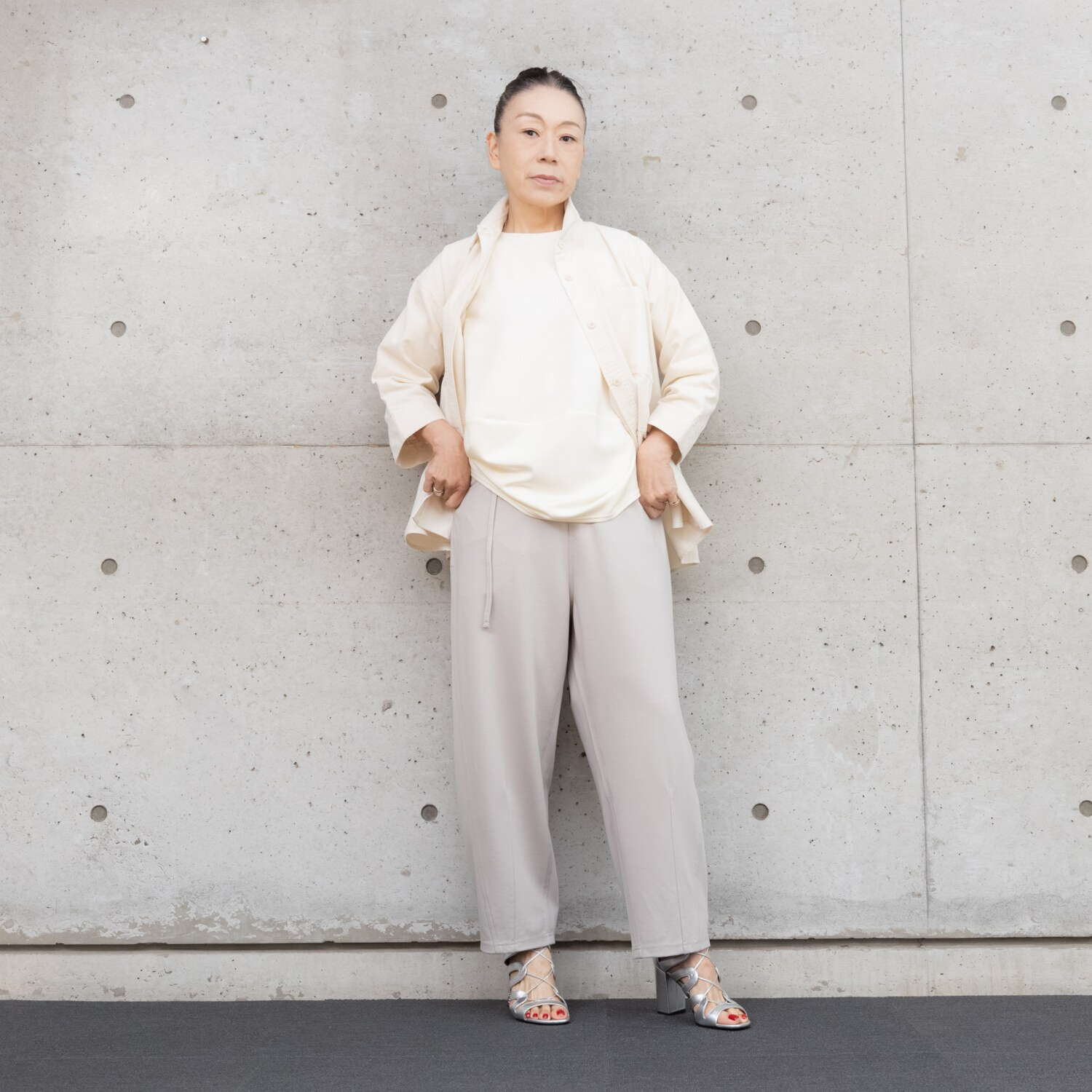 ヒロコ　デシネール なめらかスムースで作る ソフトシルエット バレルパンツ