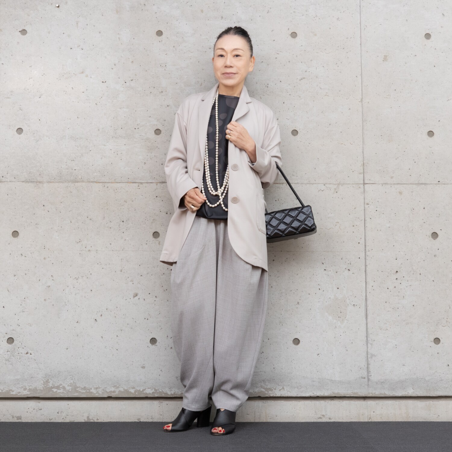 ヒロコ　デシネール なめらかスムースでつくる バレルシルエット ふんわり羽織る 大人のテーラード カーディガンジャケット