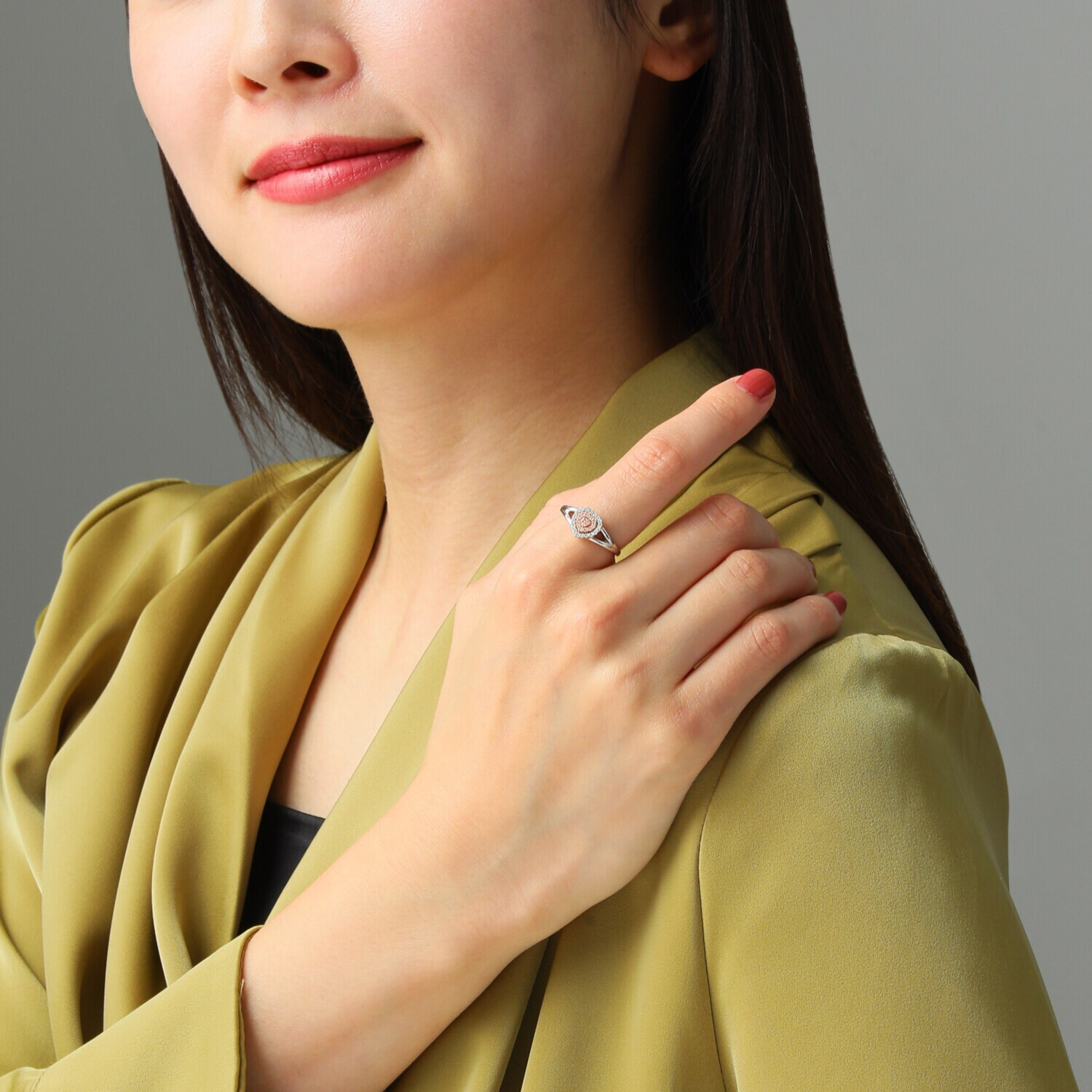 ラビオス プラチナ９００ アーガイル産 ファンシー ピンクダイヤモンド ハートデザインリング ＜鑑別書付＞