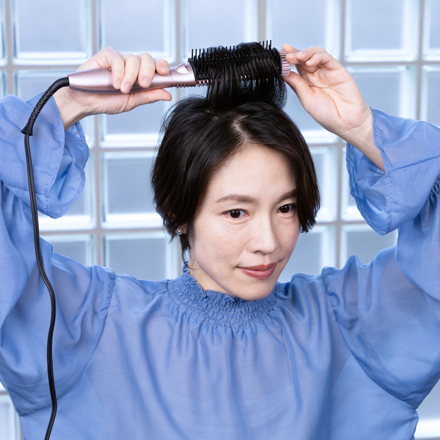 クレイツ ８０℃のケアモード搭載！ 幅広い温度設定ができて ブラシ感覚で使える ヘアアイロン ケアスタイリングブラシ ケアリッチ