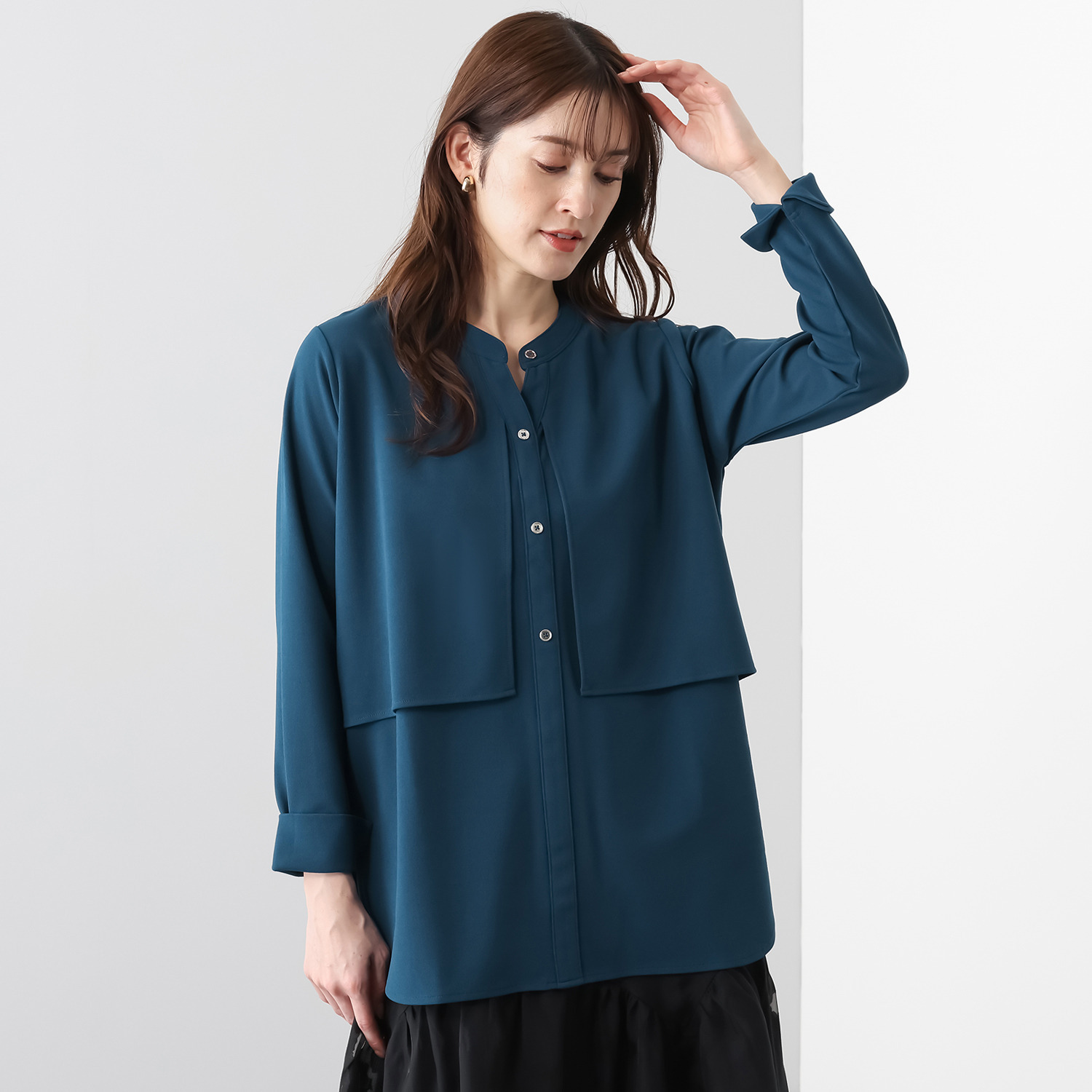 フーア ボタンアクセント ジレレイヤード風 カットソープルオーバー