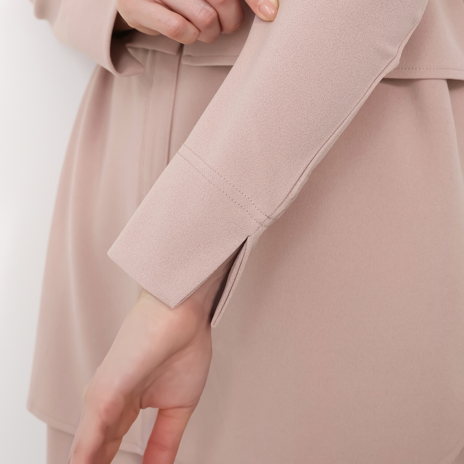 フーア ボタンアクセント ジレレイヤード風 カットソープルオーバー