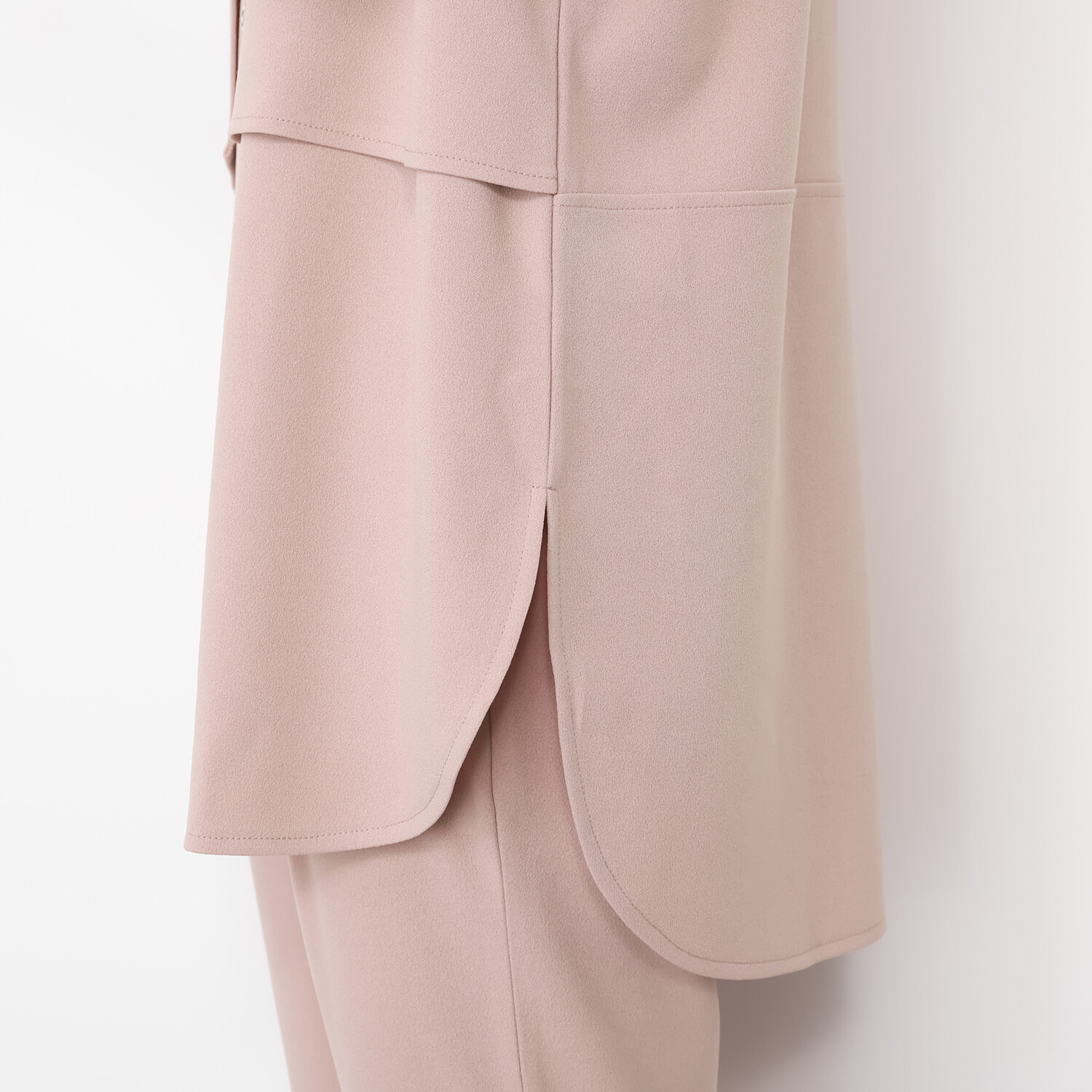 フーア ボタンアクセント ジレレイヤード風 カットソープルオーバー