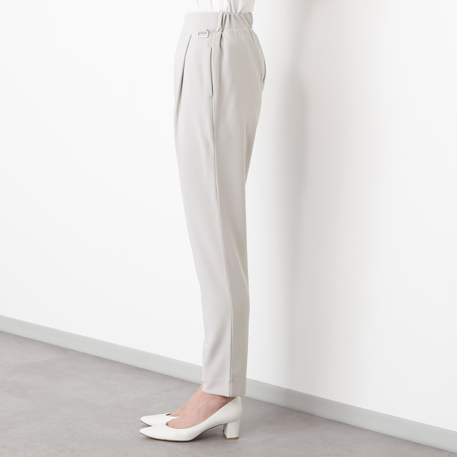 フーア ストレッチジョーゼット テーパードパンツ