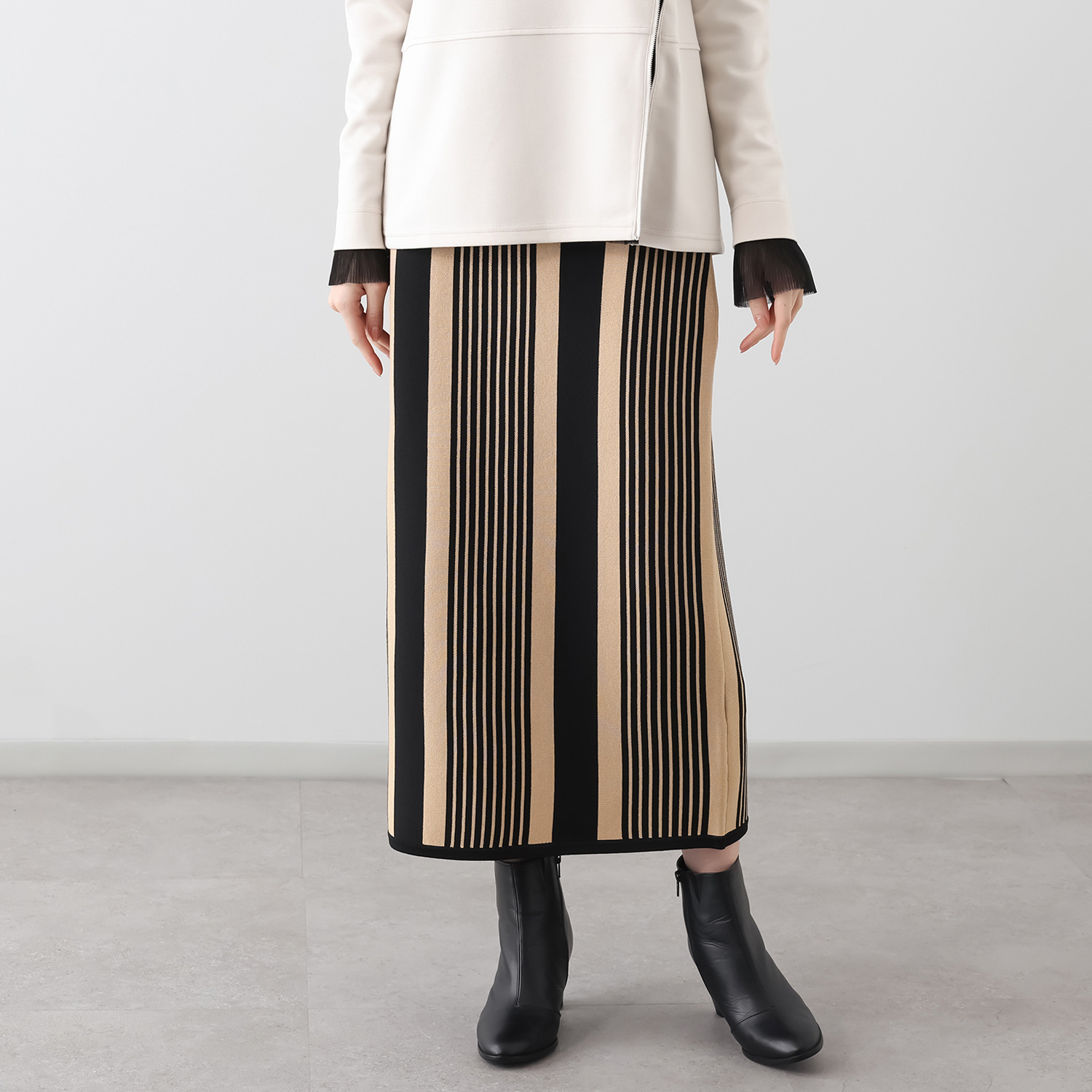 フーア ランダムストライプ ダブルジャガード ニットスカート