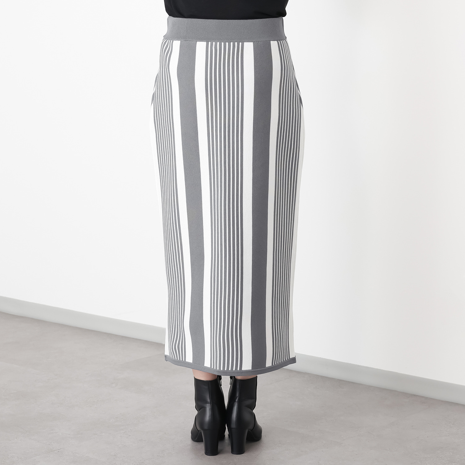 フーア ランダムストライプ ダブルジャガード ニットスカート