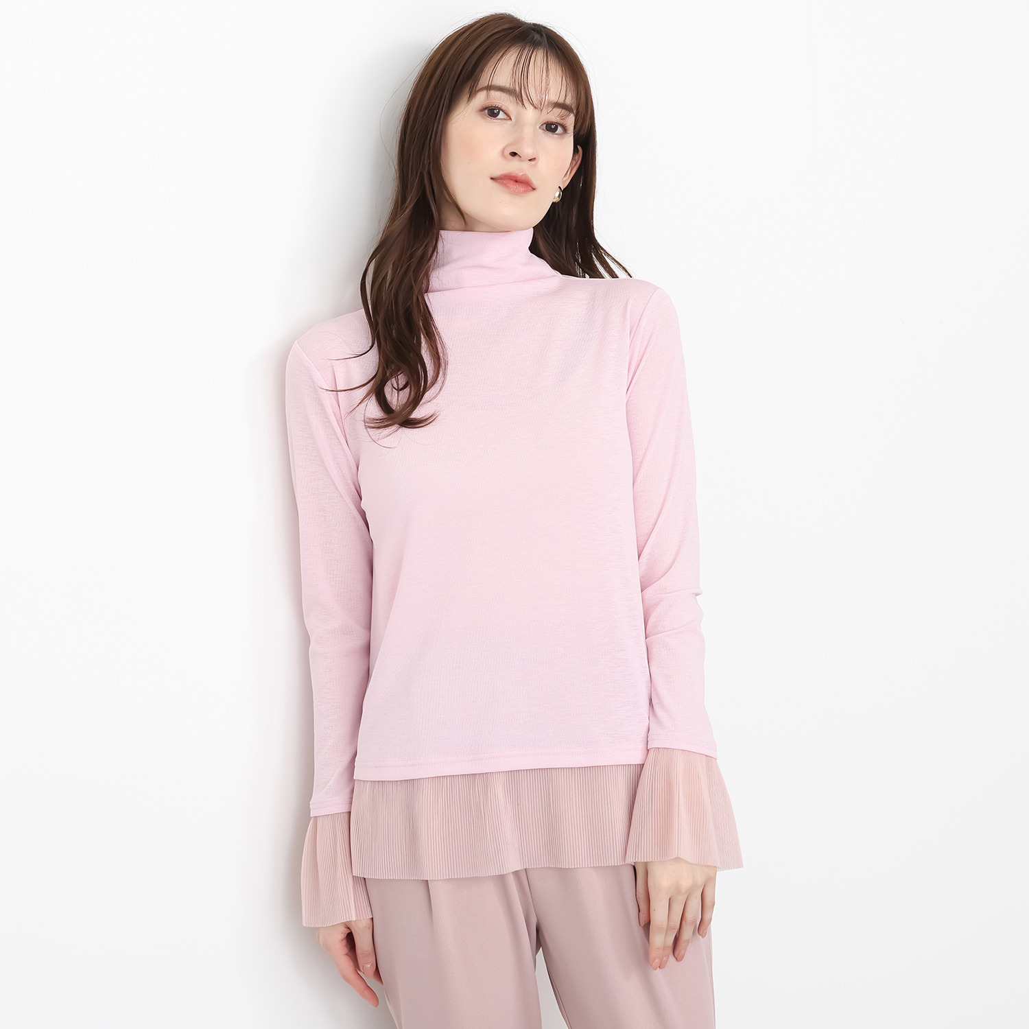 フーア ちら見せプリーツチュール ボトルネックプルオーバー