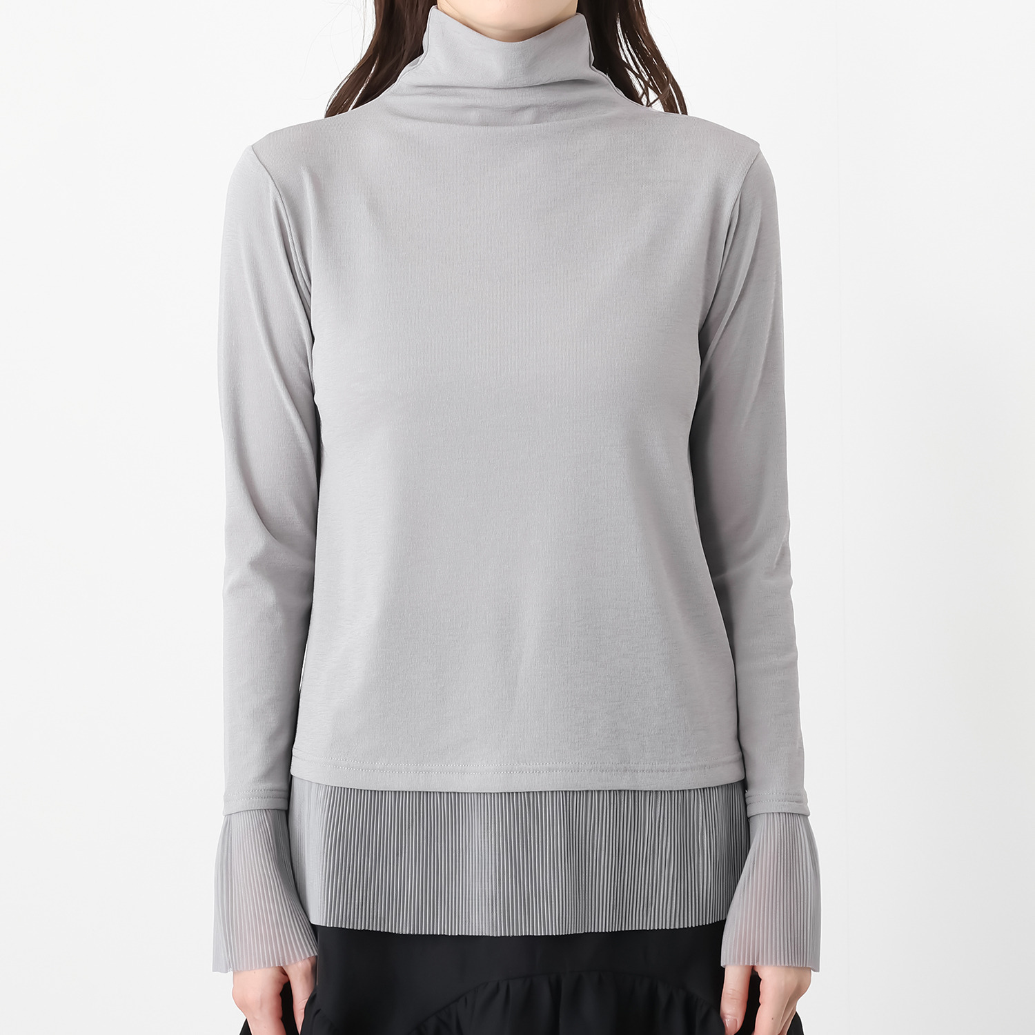 フーア ちら見せプリーツチュール ボトルネックプルオーバー