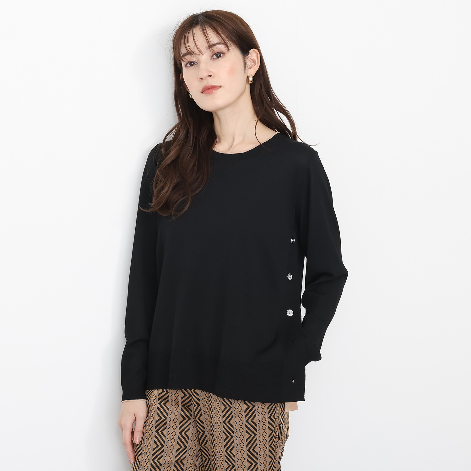 フーア サイドボタンカッティング アクセントカラー ニットプルオーバー