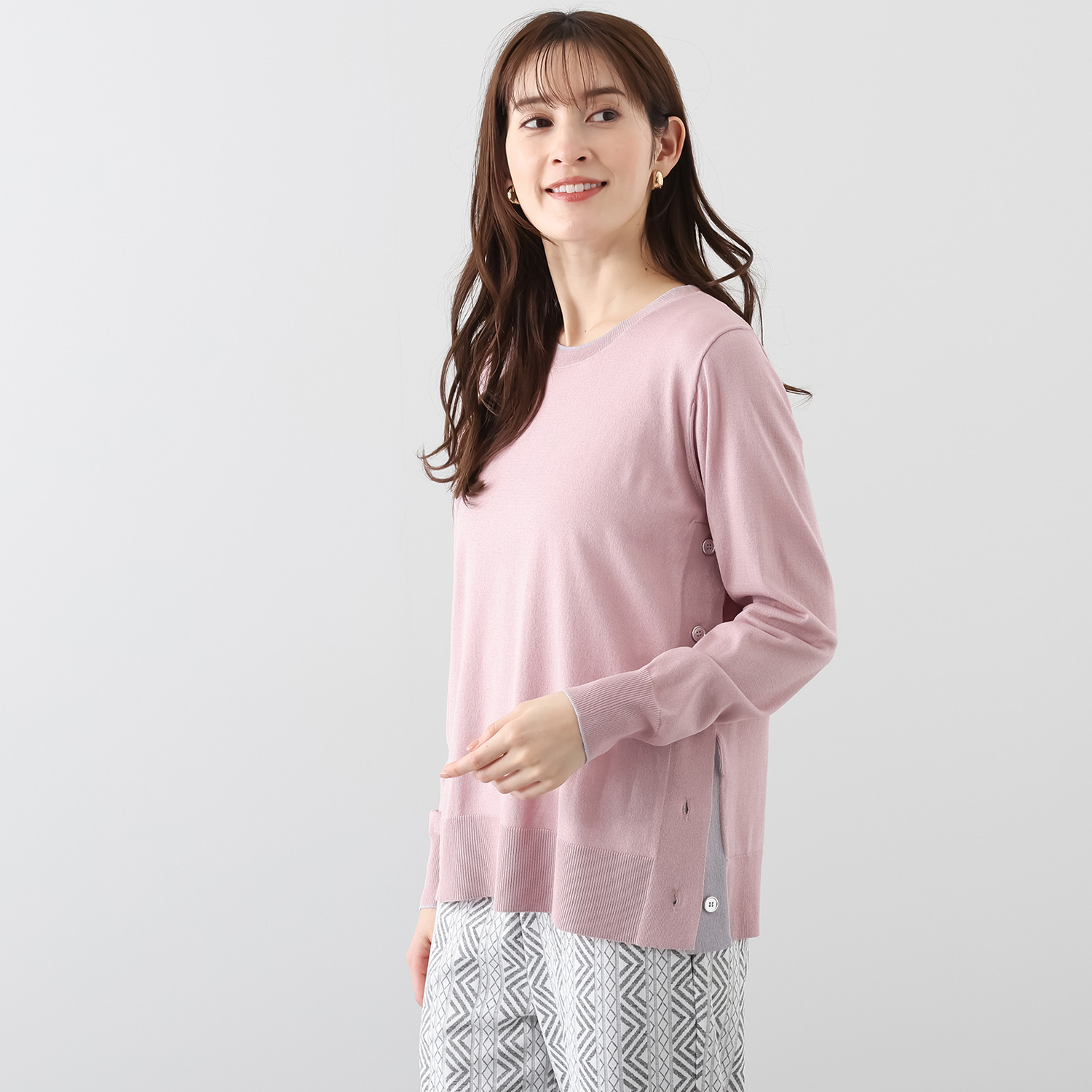 フーア サイドボタンカッティング アクセントカラー ニットプルオーバー