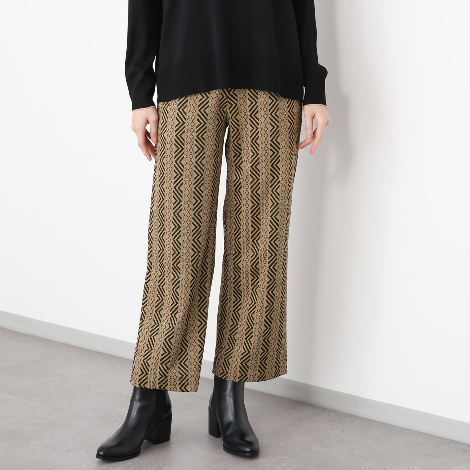 フーア ジオメトリックパターン ジャガードパンツ