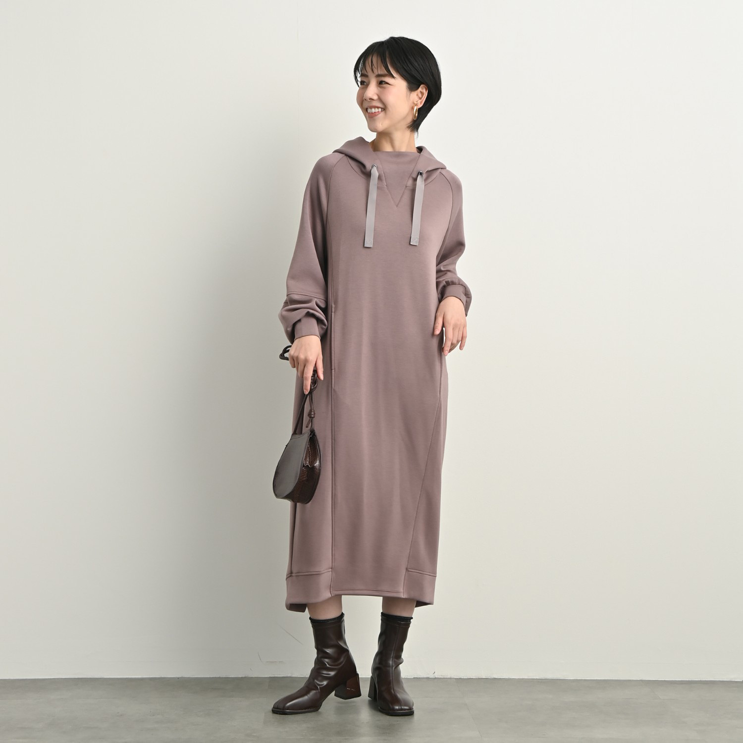 ゼラールスポーツ フーディーなのに上品！ ファインループジャージー きれい見えシルエット ワンピース