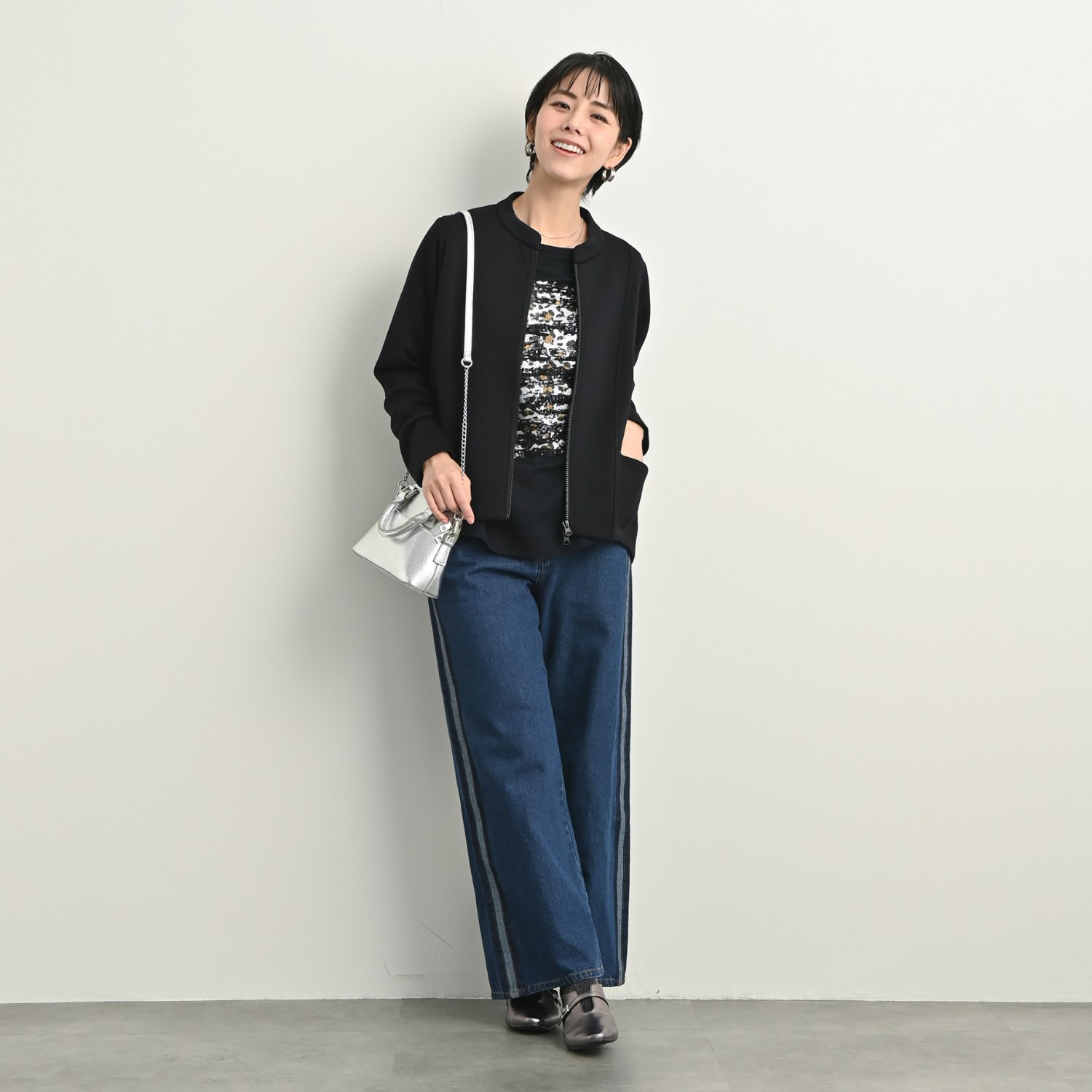 ゼラールスポーツ ブラストラインアクセント ストレートシルエット デニムパンツ