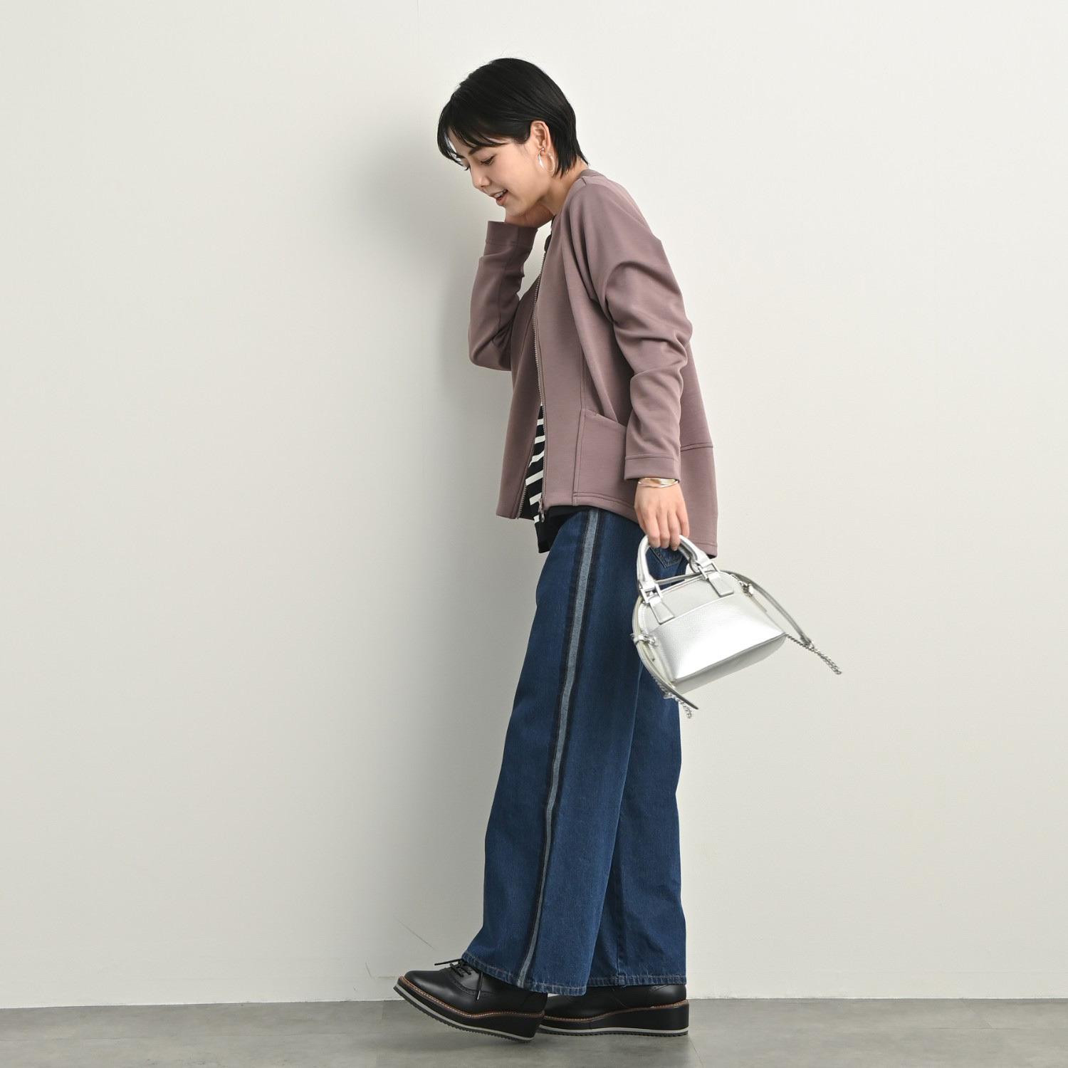 ゼラールスポーツ ブラストラインアクセント ストレートシルエット デニムパンツ