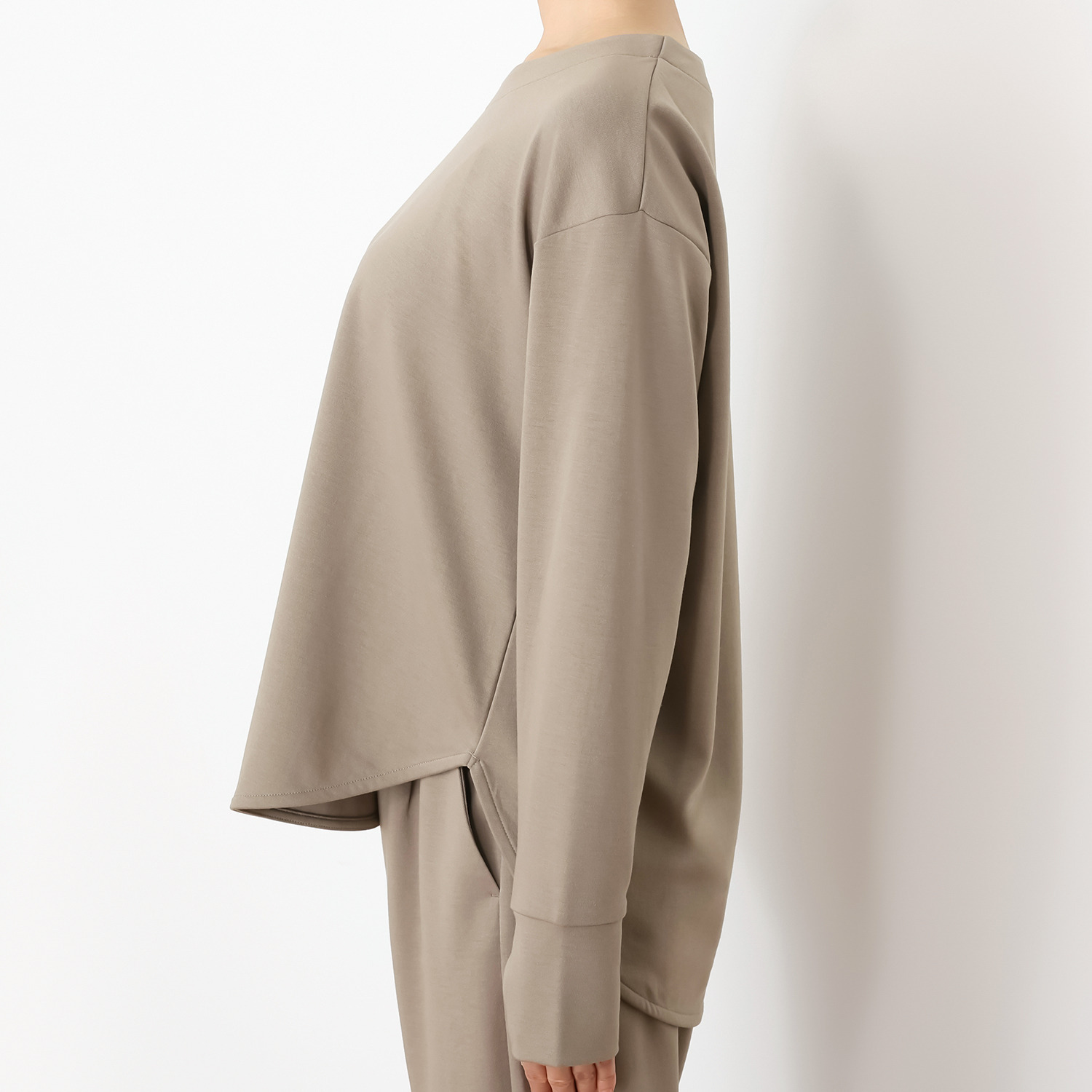 ２４時間いつでも着られる 疲労回復ウェア！ Ｒｅｃｏｖｅｒｙｐｒｏ Ｌａｂ． （リカバリープロラボ） 長袖チュニック