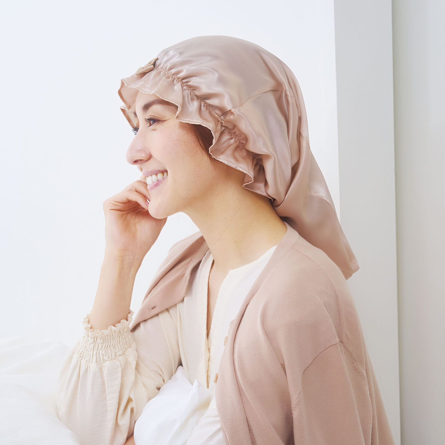 シルク１００％で 髪をやさしく守る シルクシャイニー ナイトキャップ ｆｏｒロング