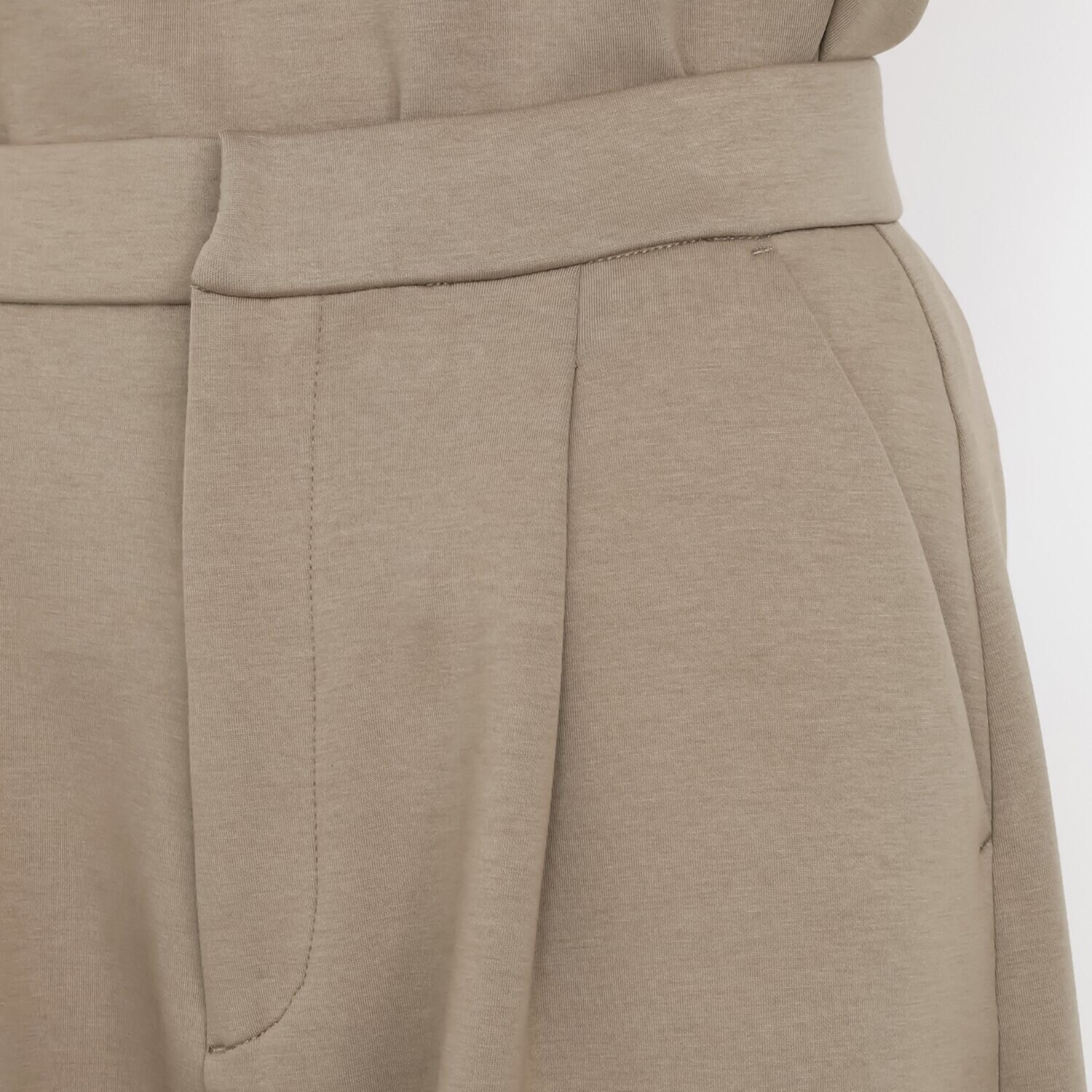 アキ　オザワ イージースタイリングで 魅せる 美フォルムパンツ “ＨＩＮＡ”