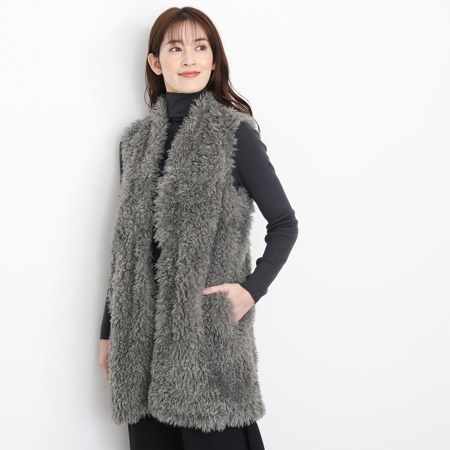 アキ　オザワ ふんわりソフトで ふんわりライト スタイリング華やぐ フィッティーベスト “ＳＥＴＯＫＡ”