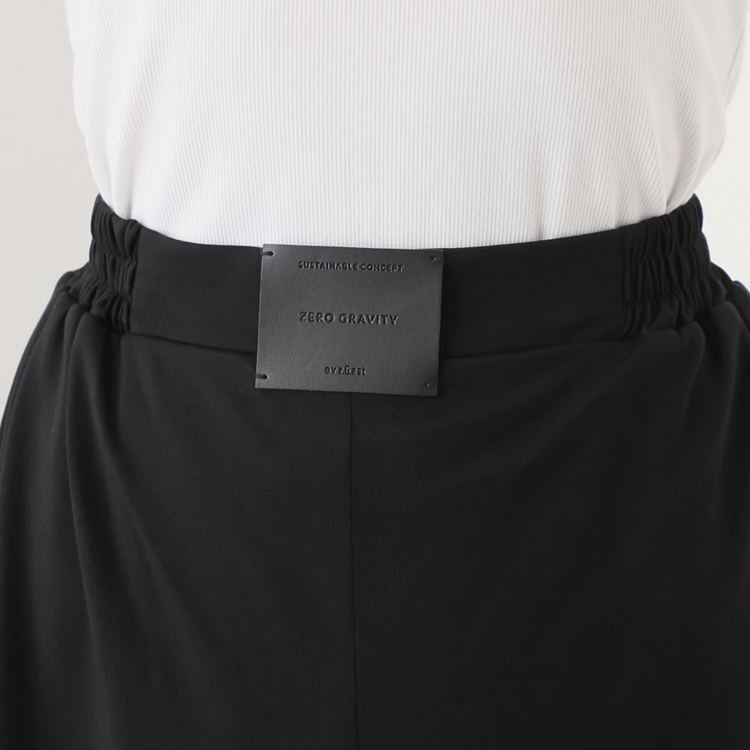 Ｚ．Ｇ．ＥＳＴ（ゲスト） コットン混ジャージー トランスフォーム Ａｌｌａ（アラ）パンツ